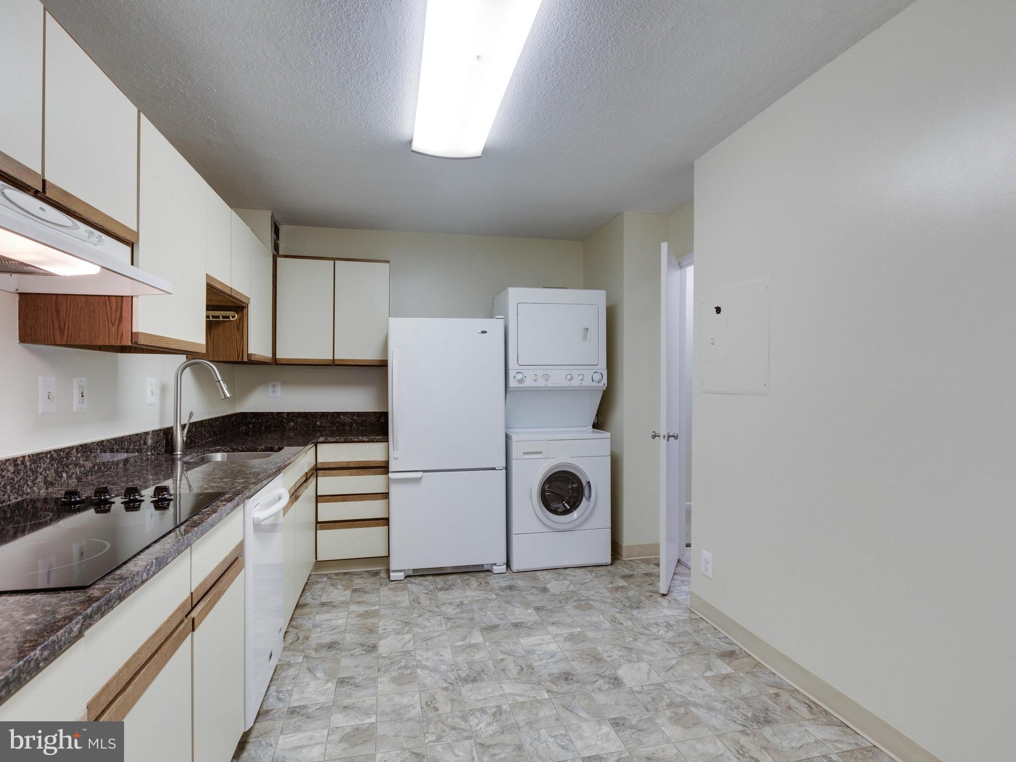 WATERGATE AT LANDMARK - Residential Lease