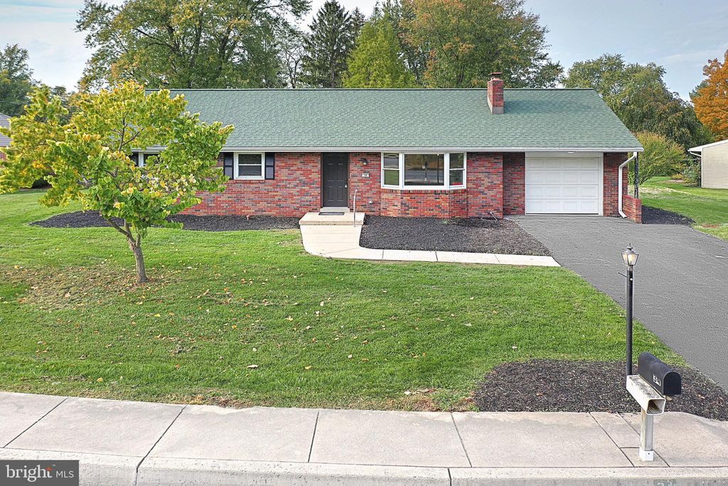 Photo of 34 Wolf Road, Akron, PA 17501 (MLS # PALA2042516)