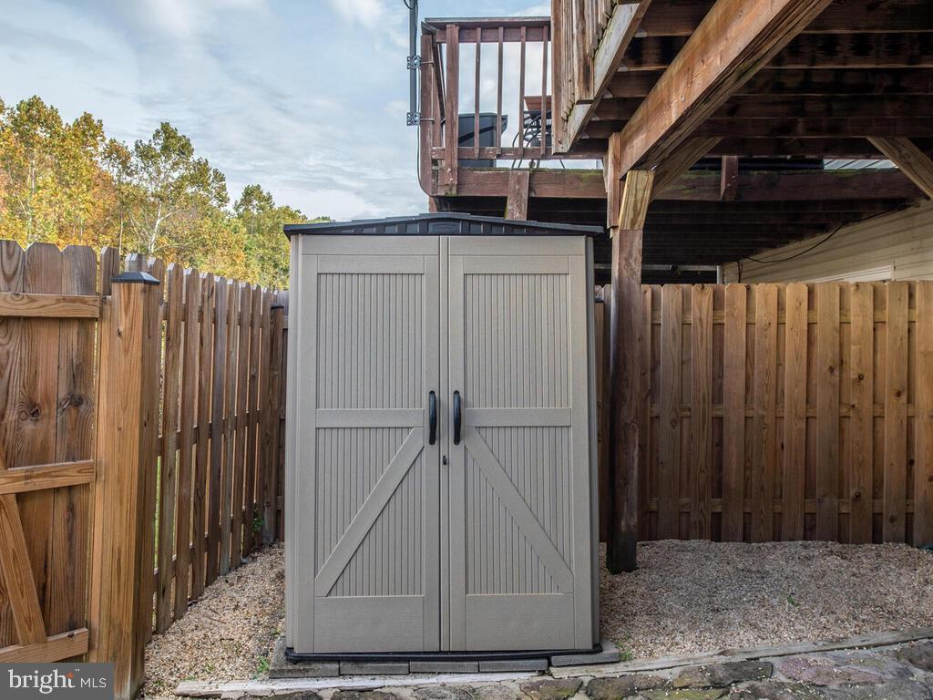 SUNNINGDALE MEADOWS - Residential