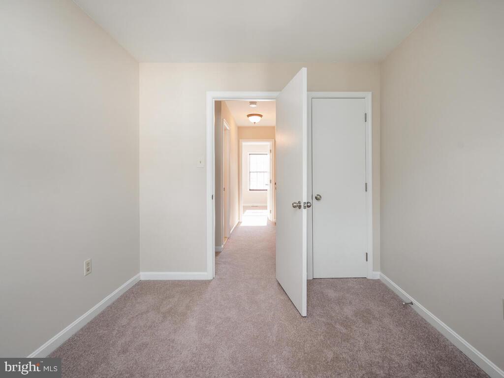 SUNNINGDALE MEADOWS - Residential