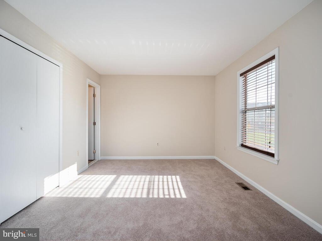 SUNNINGDALE MEADOWS - Residential