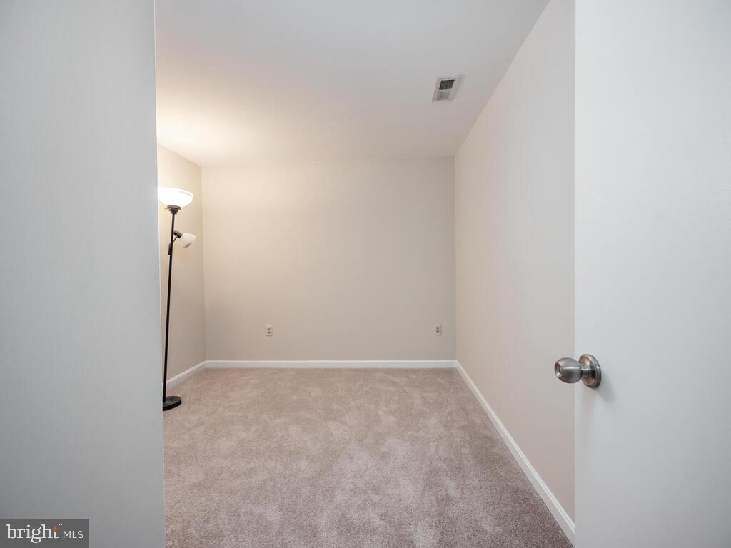 SUNNINGDALE MEADOWS - Residential