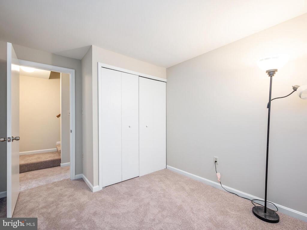 SUNNINGDALE MEADOWS - Residential