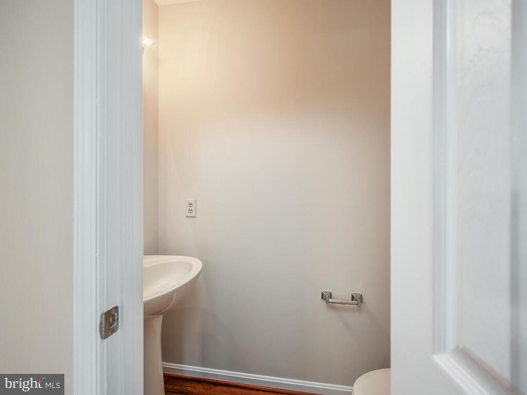 SUNNINGDALE MEADOWS - Residential