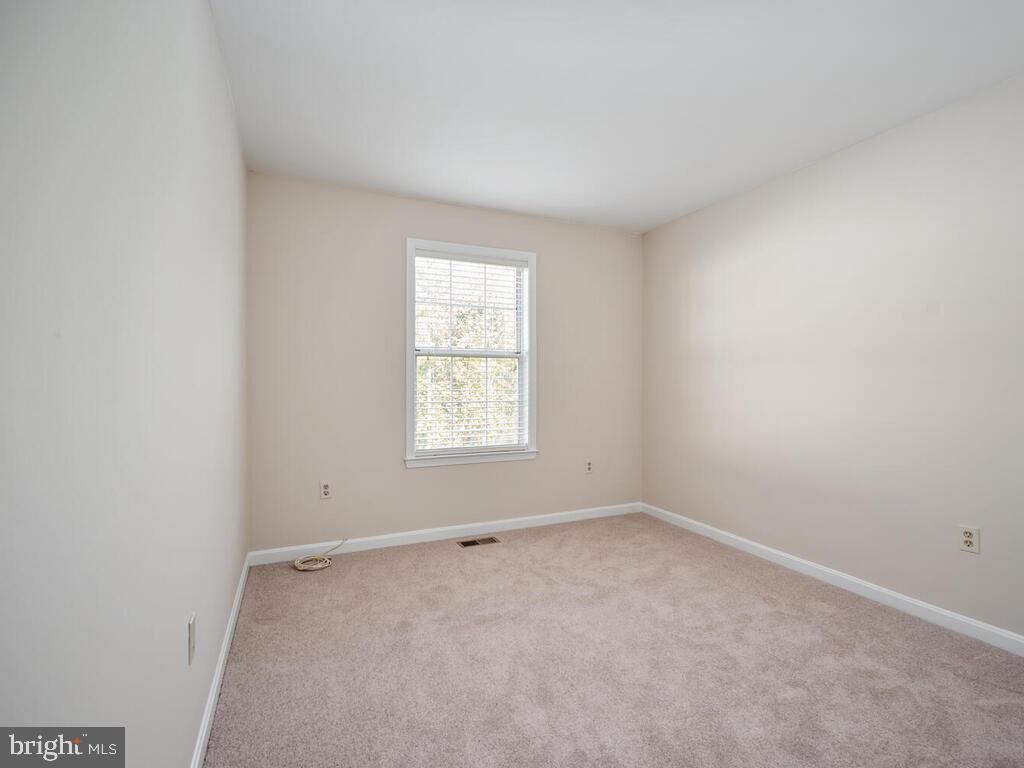 SUNNINGDALE MEADOWS - Residential