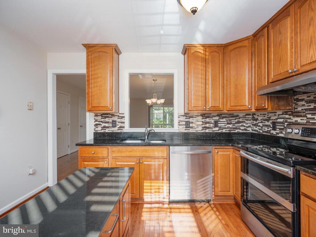 SUNNINGDALE MEADOWS - Residential