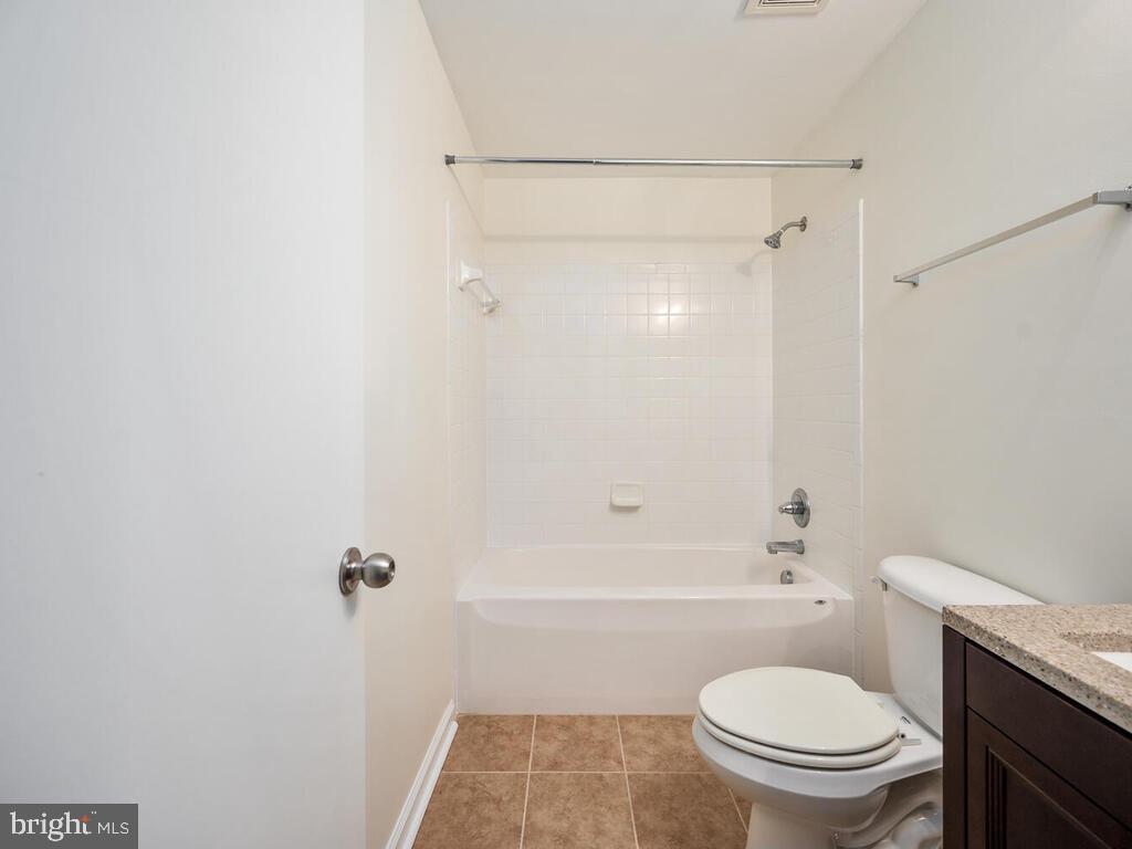 SUNNINGDALE MEADOWS - Residential