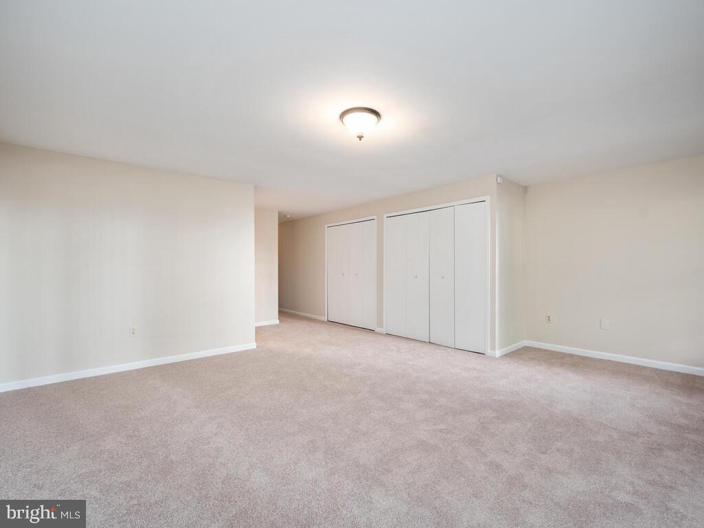 SUNNINGDALE MEADOWS - Residential