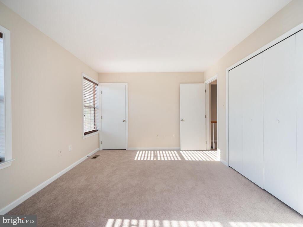 SUNNINGDALE MEADOWS - Residential