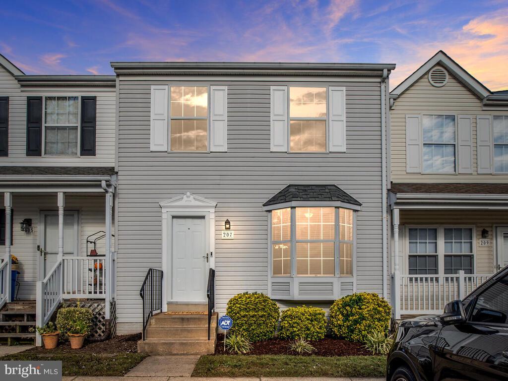 SUNNINGDALE MEADOWS - Residential