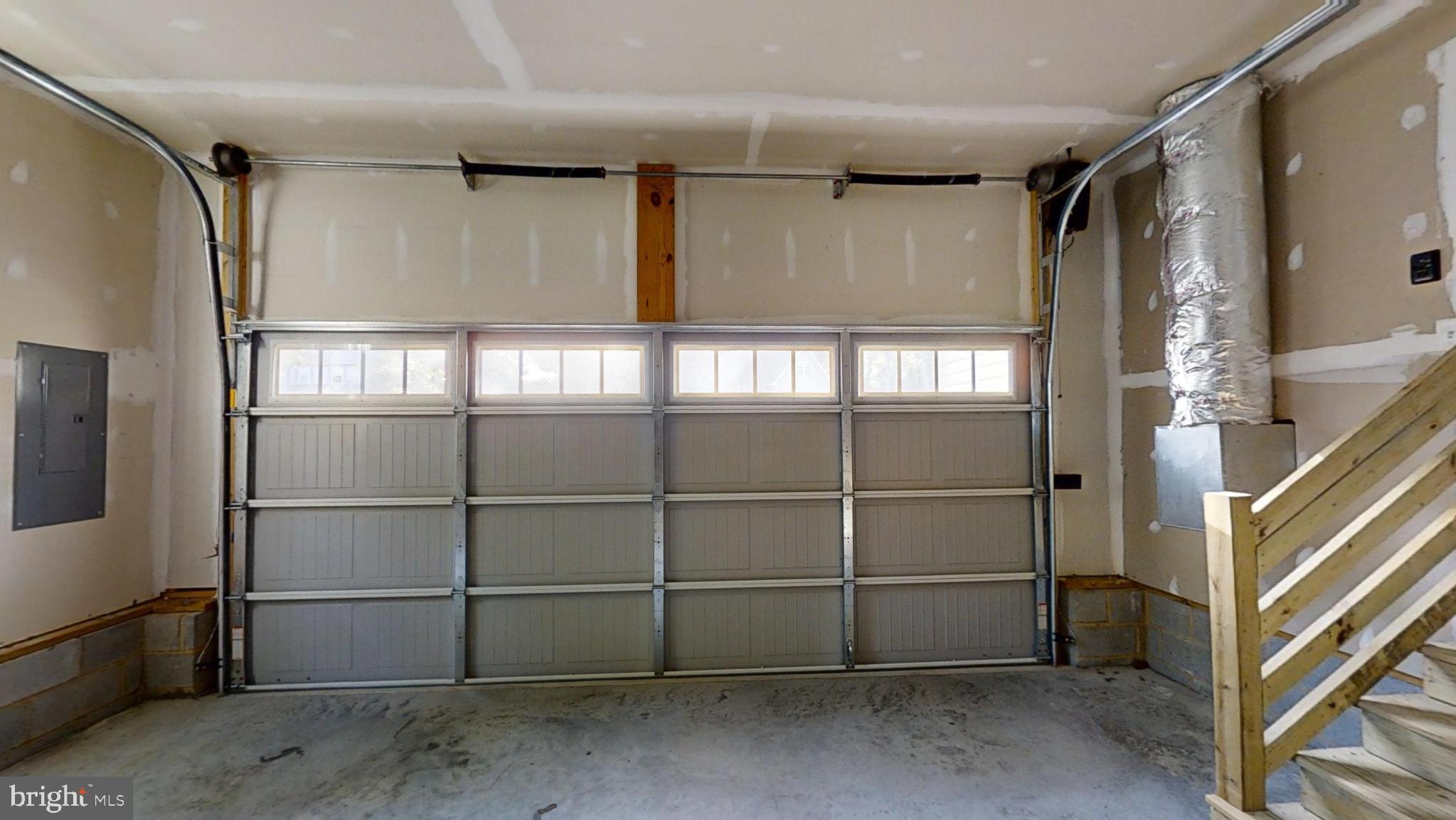 LAKE MONTICELLO - Residential Lease