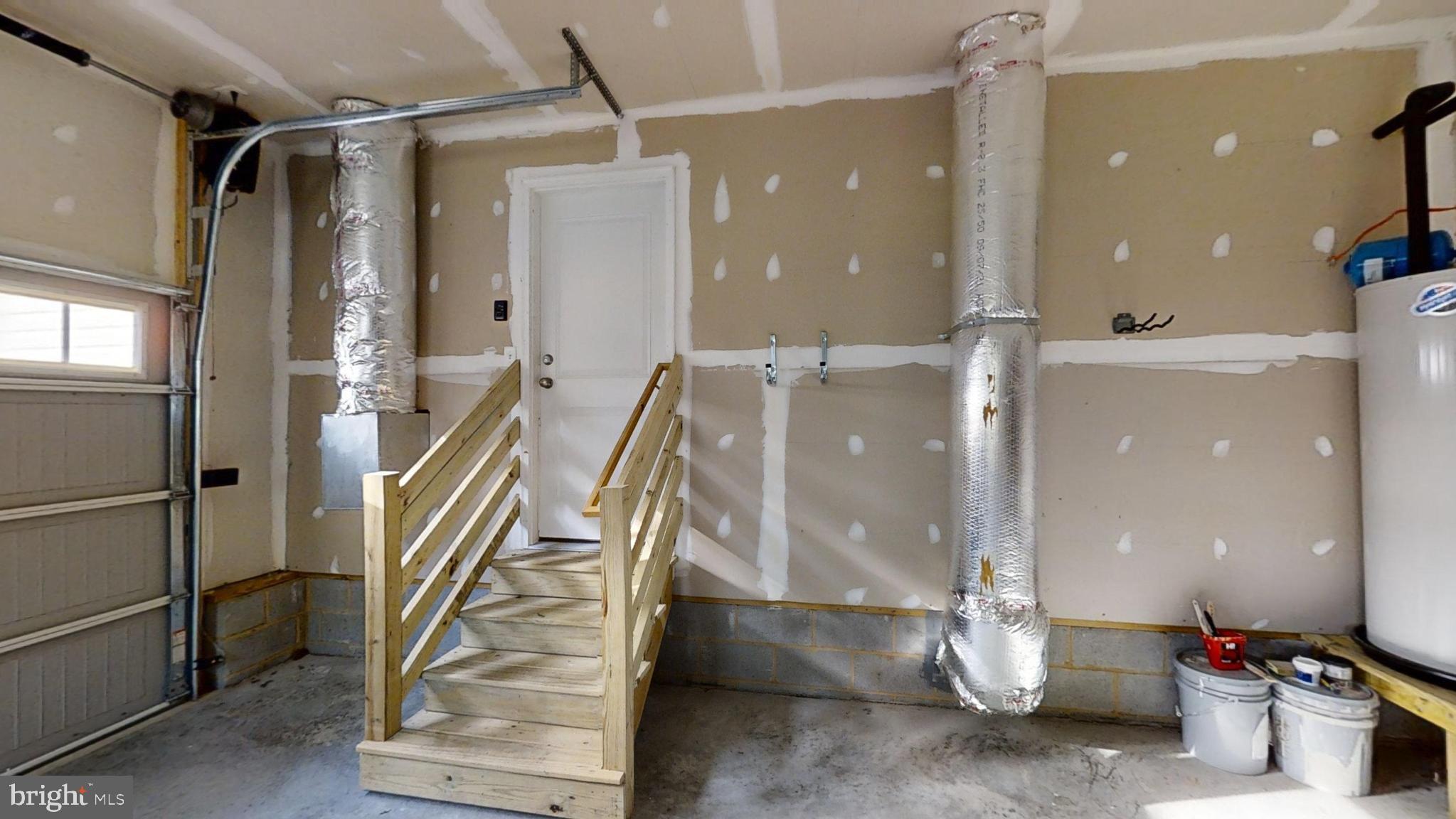 LAKE MONTICELLO - Residential Lease