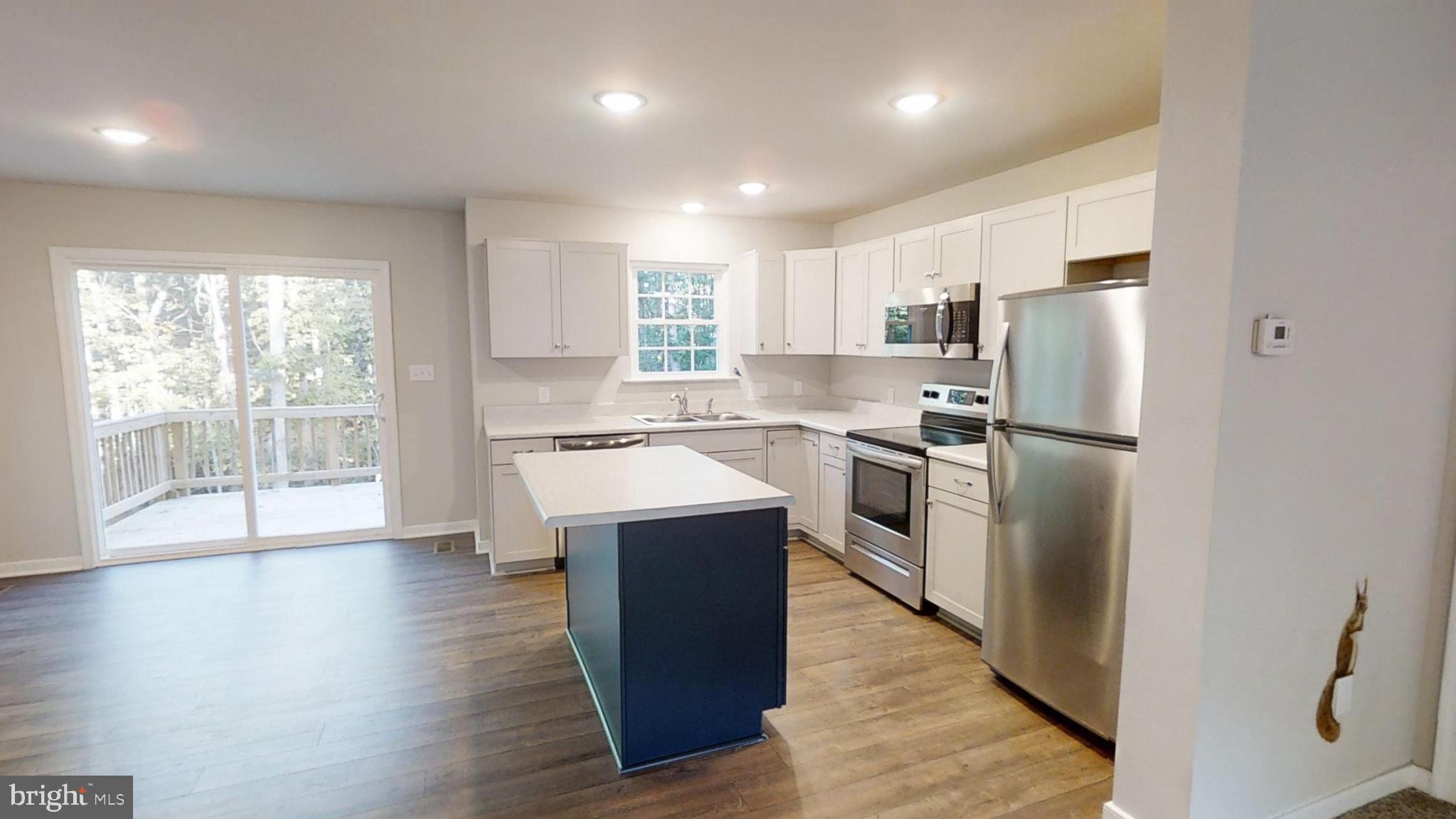 LAKE MONTICELLO - Residential Lease