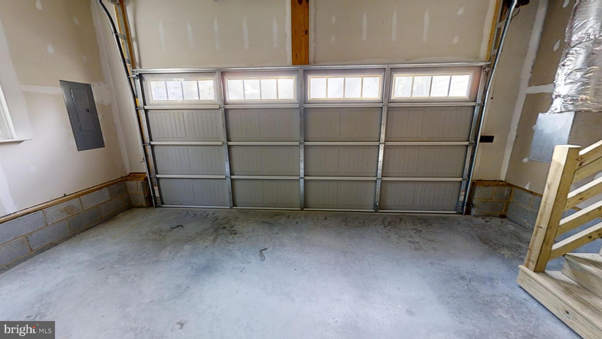 LAKE MONTICELLO - Residential Lease