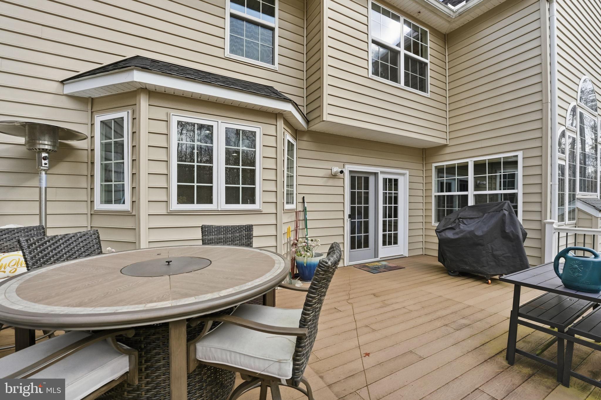 TAVERN GATE - Residential