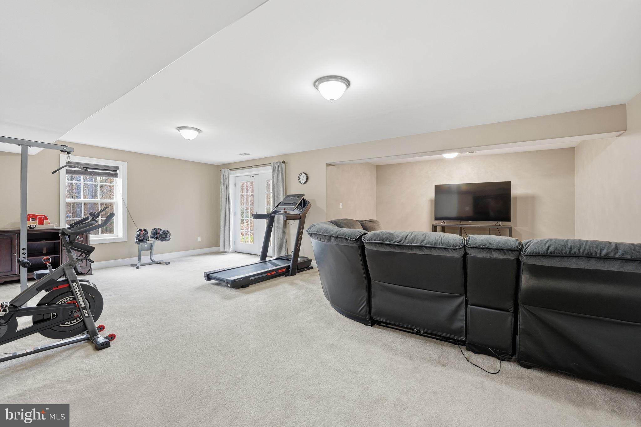 TAVERN GATE - Residential