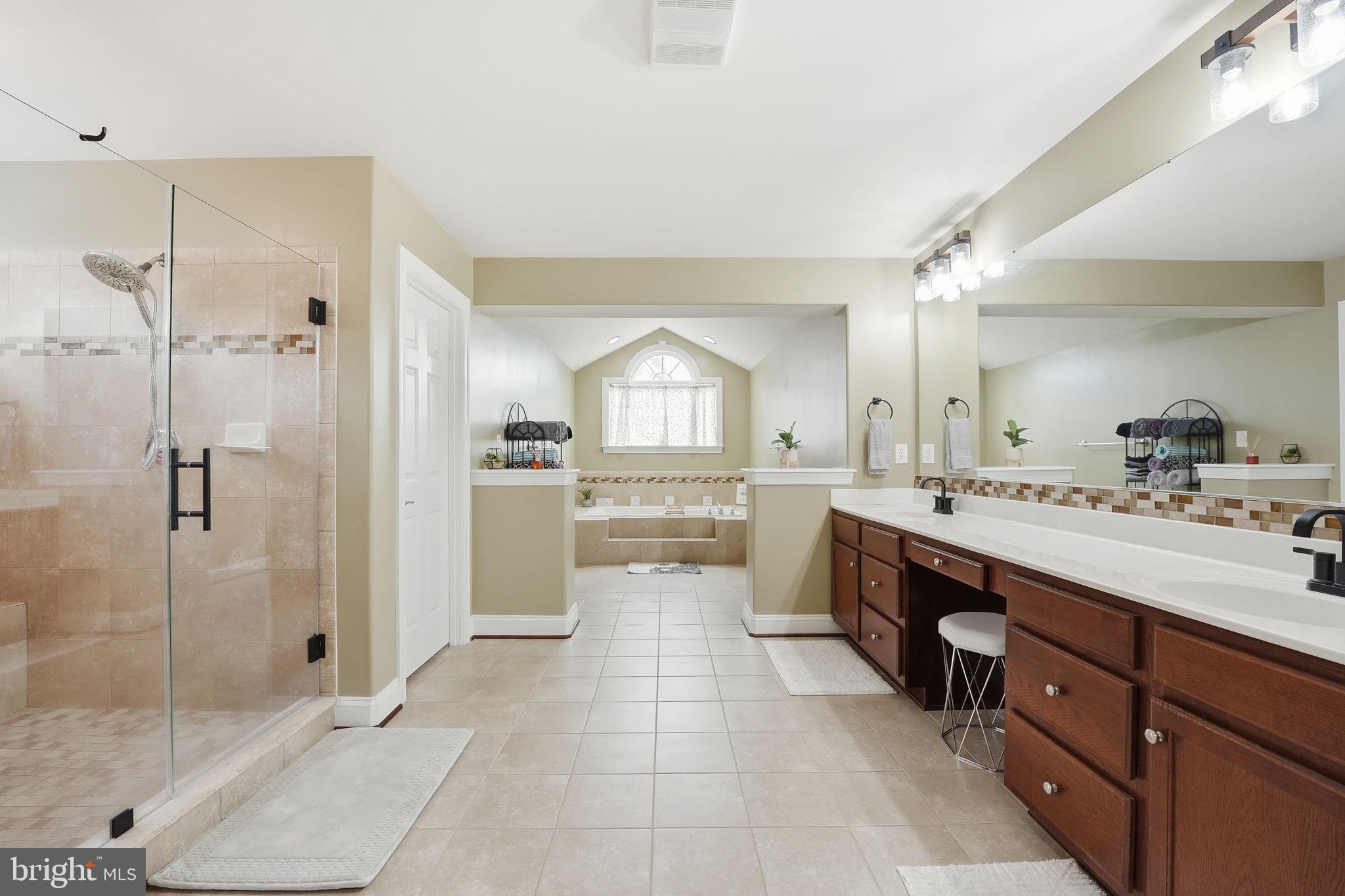 TAVERN GATE - Residential