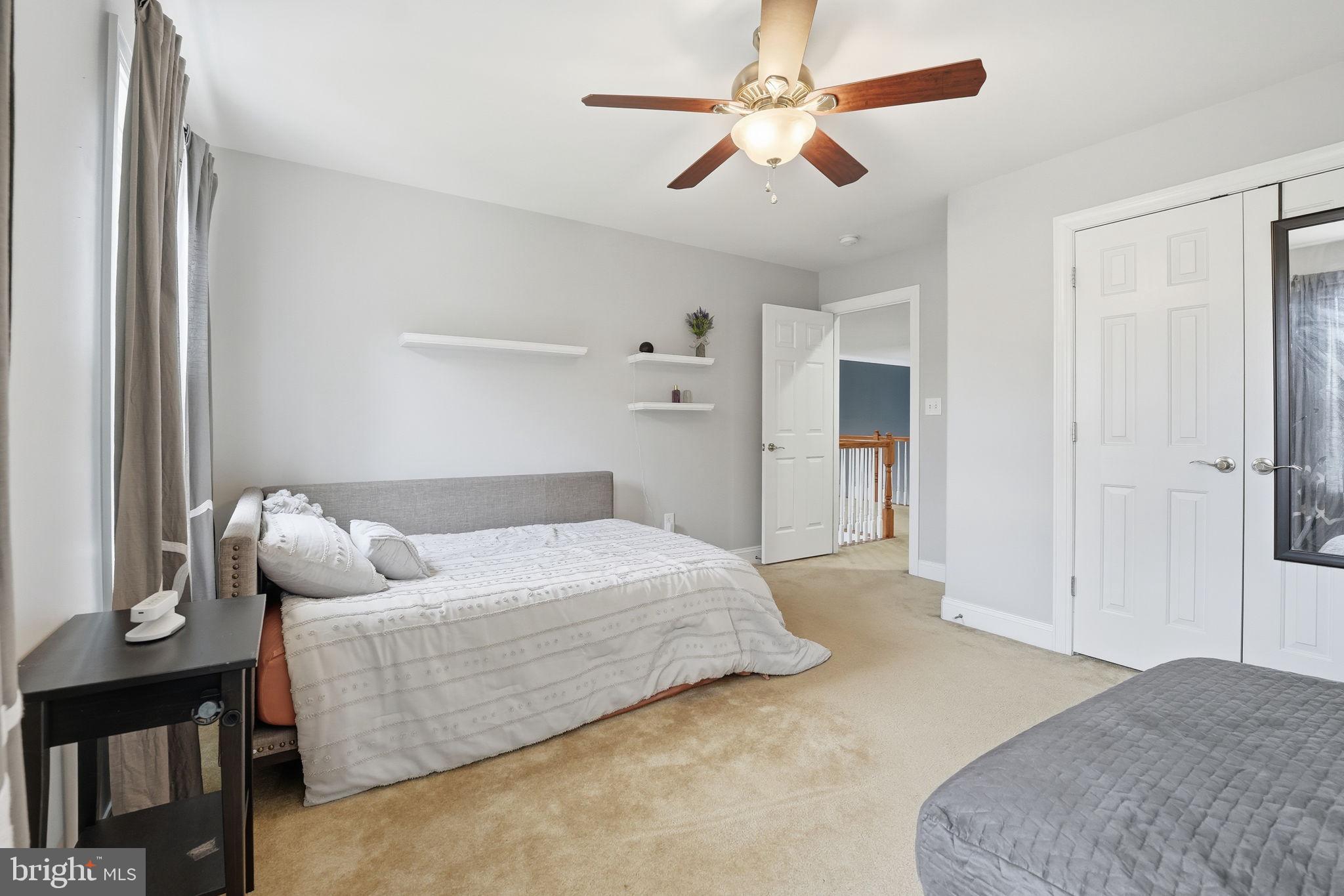 TAVERN GATE - Residential