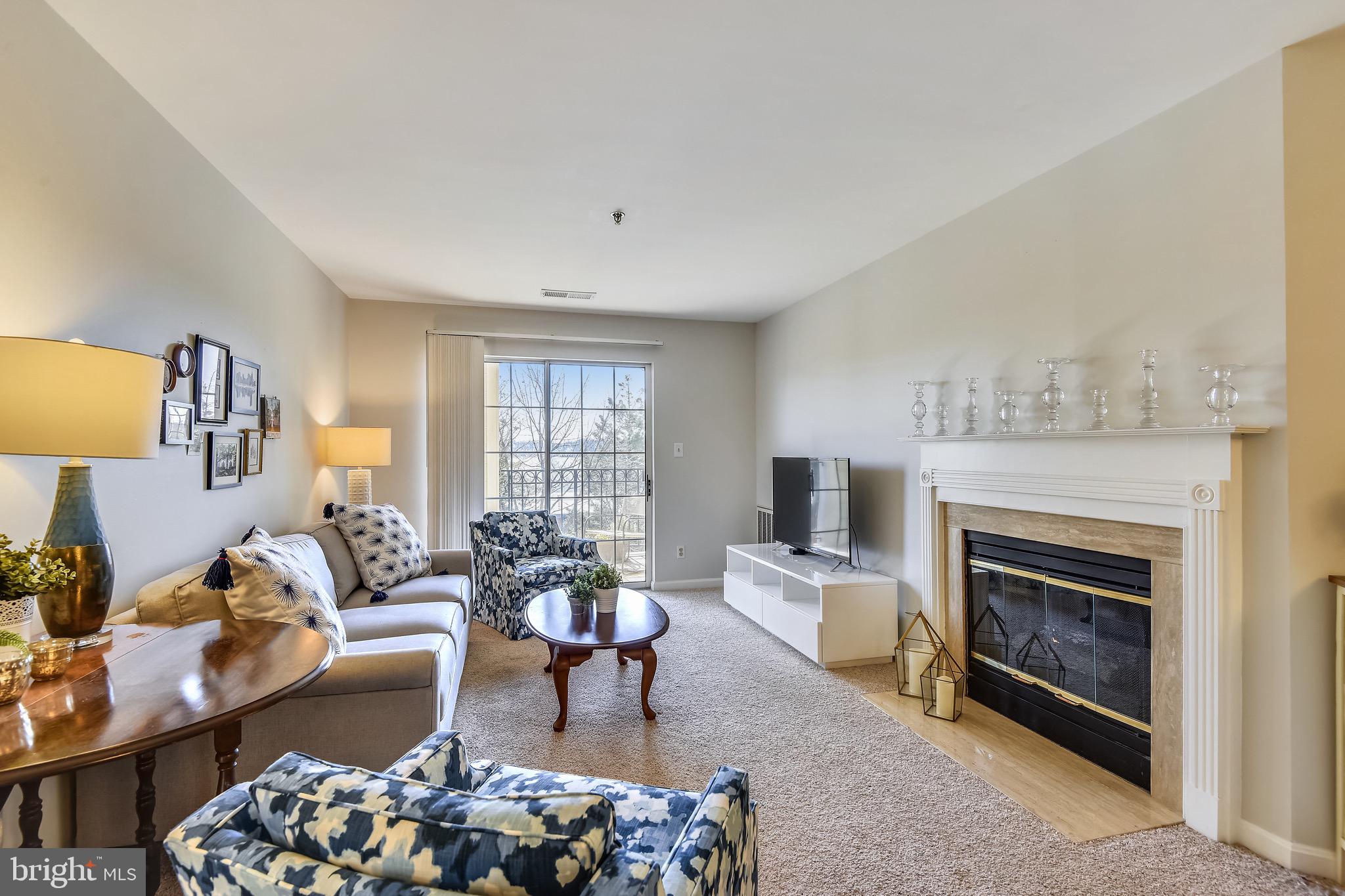QUAKER HILL - Residential