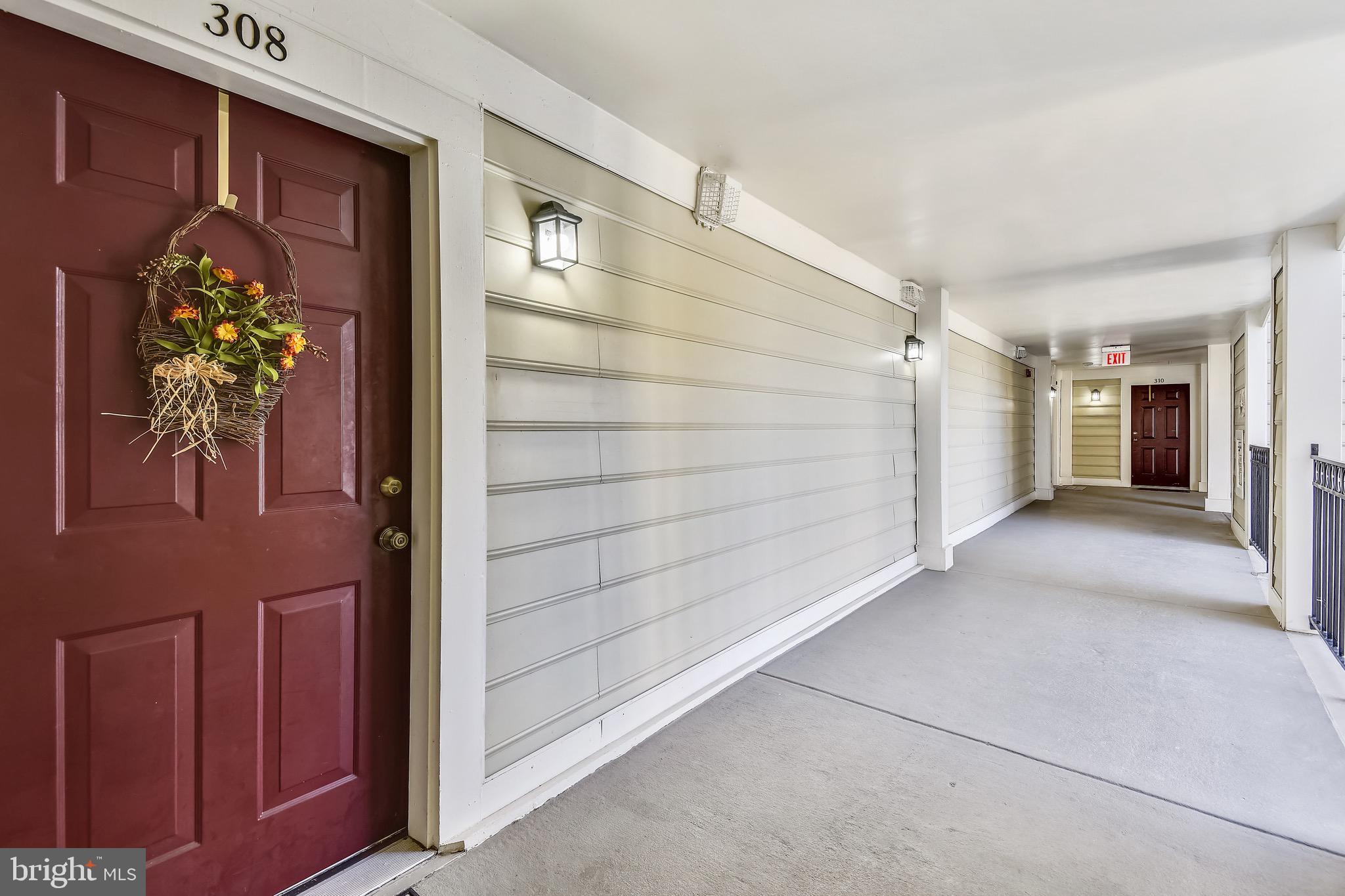 QUAKER HILL - Residential