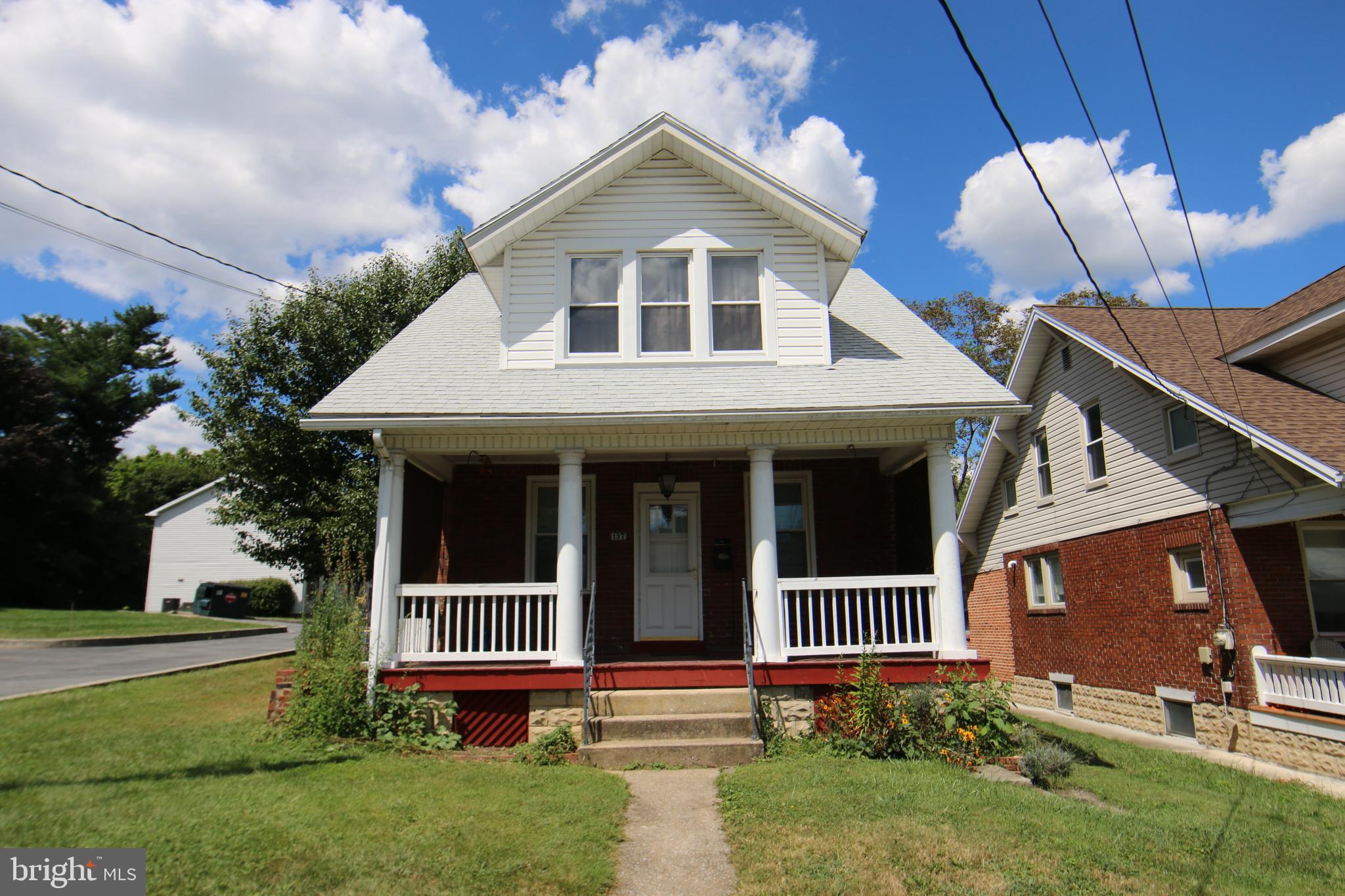 137 15TH STREET
