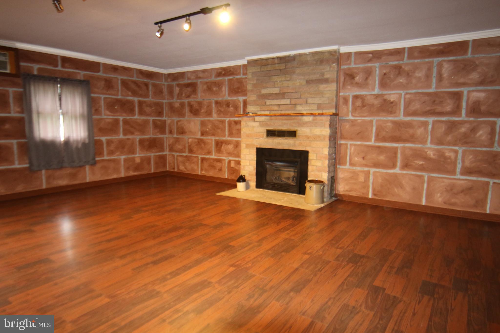 NEW CUMBERLAND BOROUGH - Residential