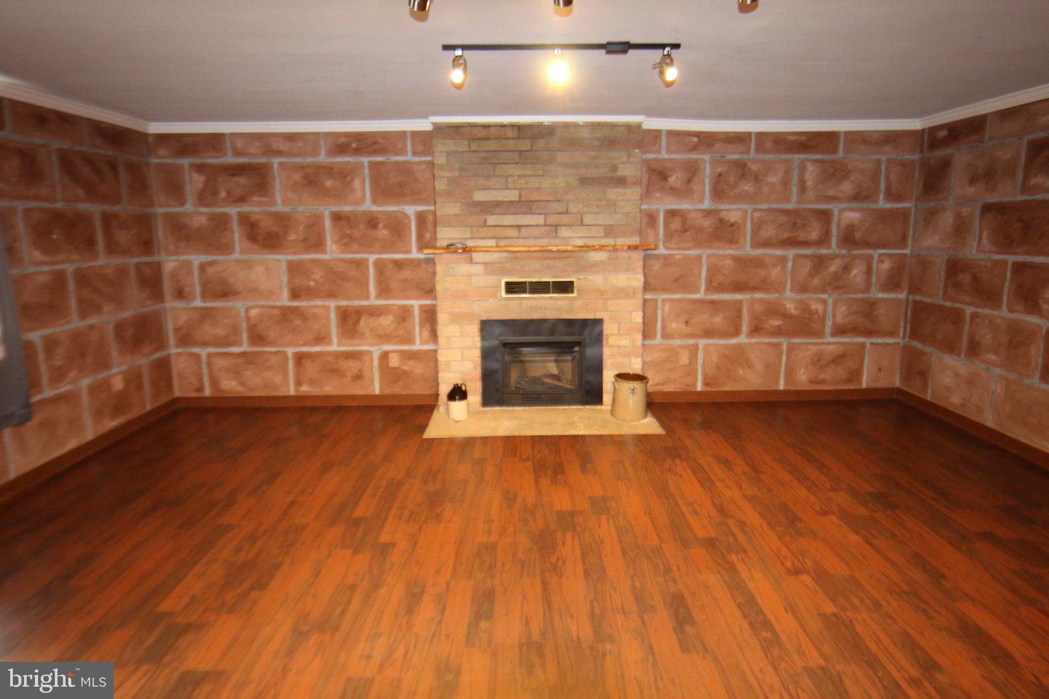 NEW CUMBERLAND BOROUGH - Residential