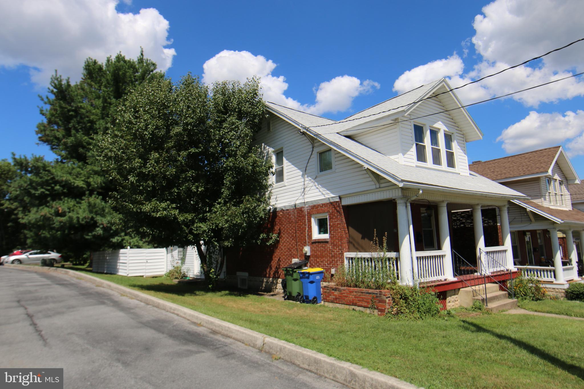137 15TH STREET