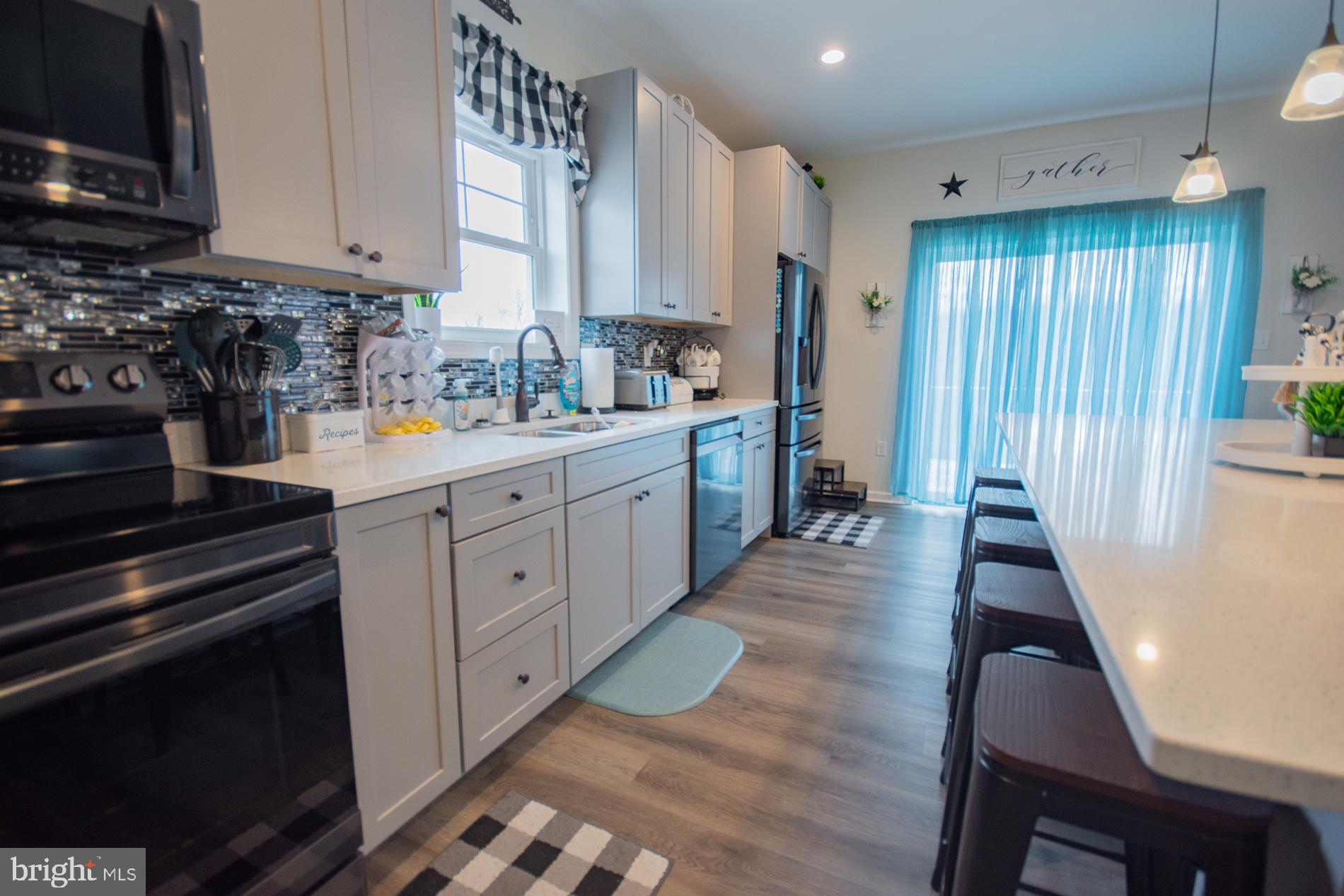 MIDDLE CREEK VISTAS - Residential