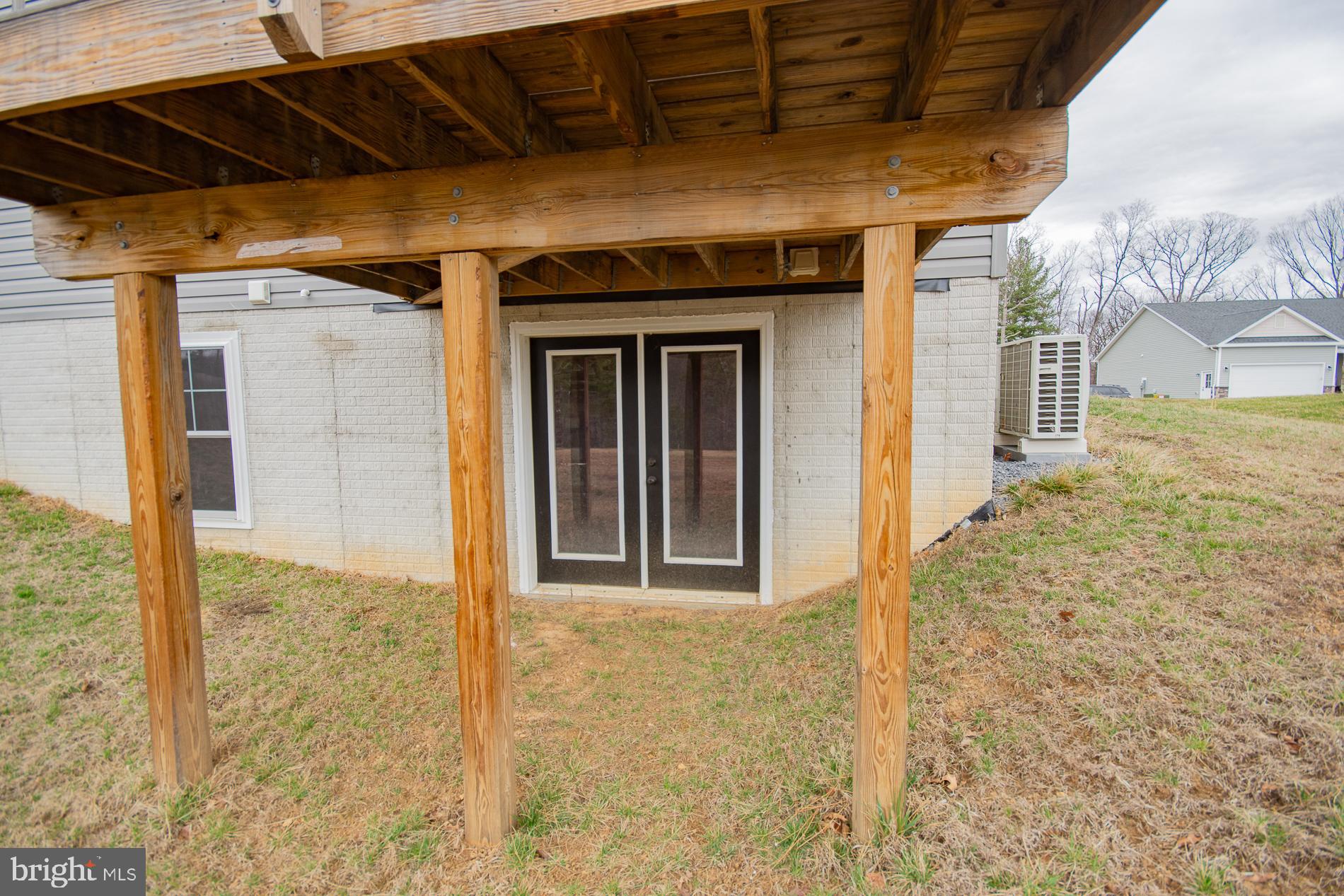 MIDDLE CREEK VISTAS - Residential