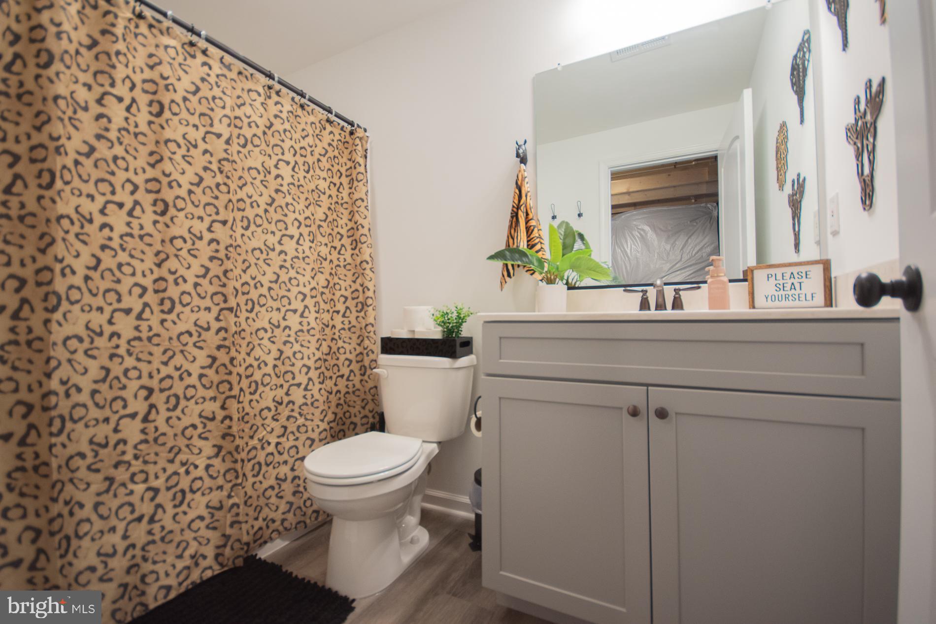 MIDDLE CREEK VISTAS - Residential