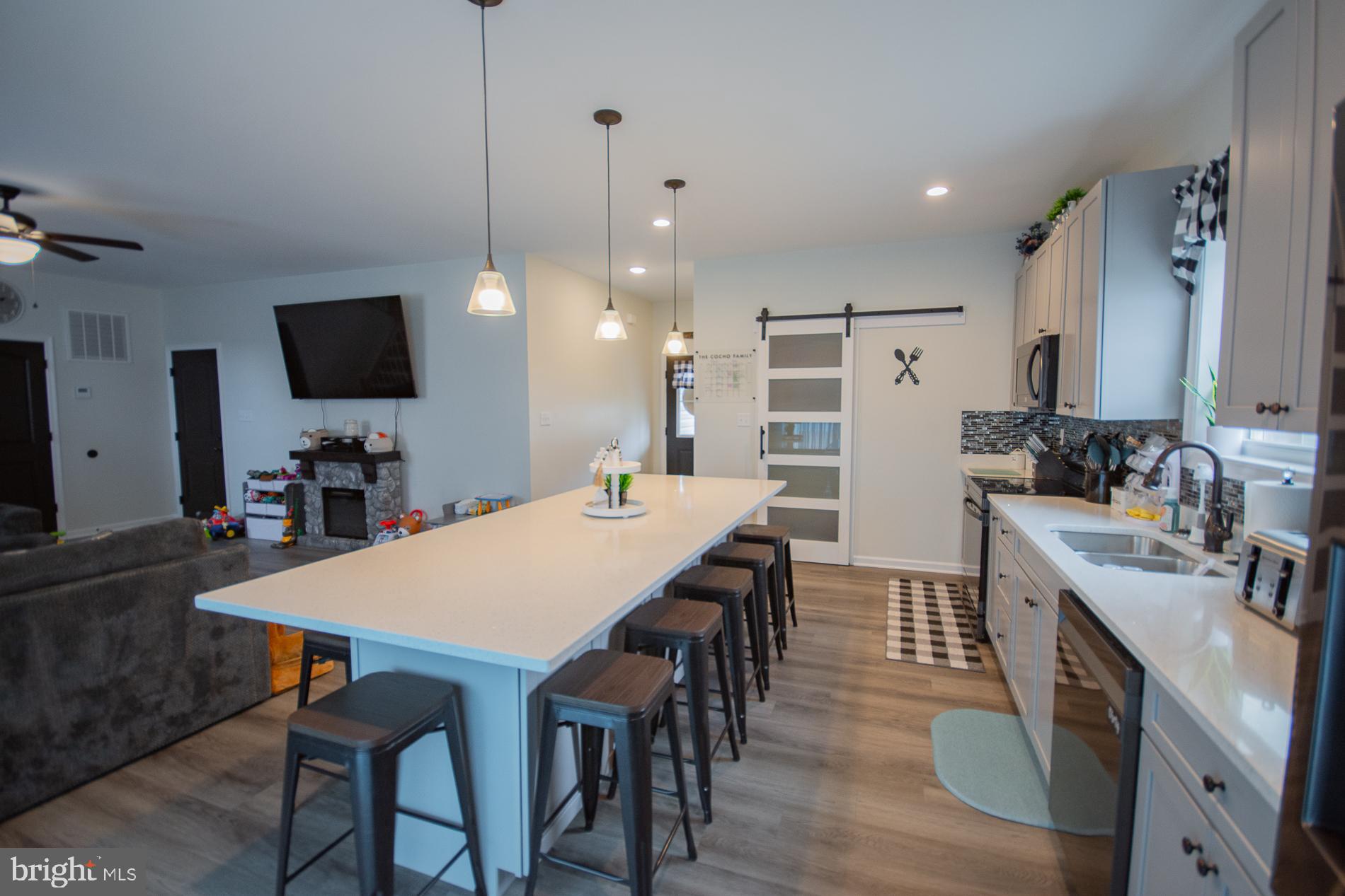 MIDDLE CREEK VISTAS - Residential