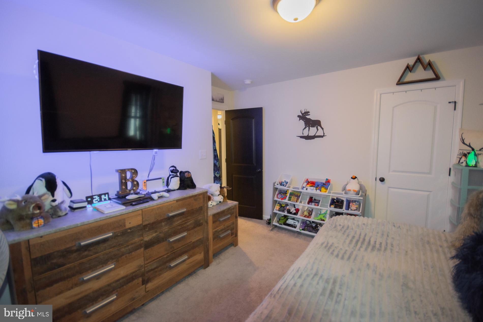 MIDDLE CREEK VISTAS - Residential