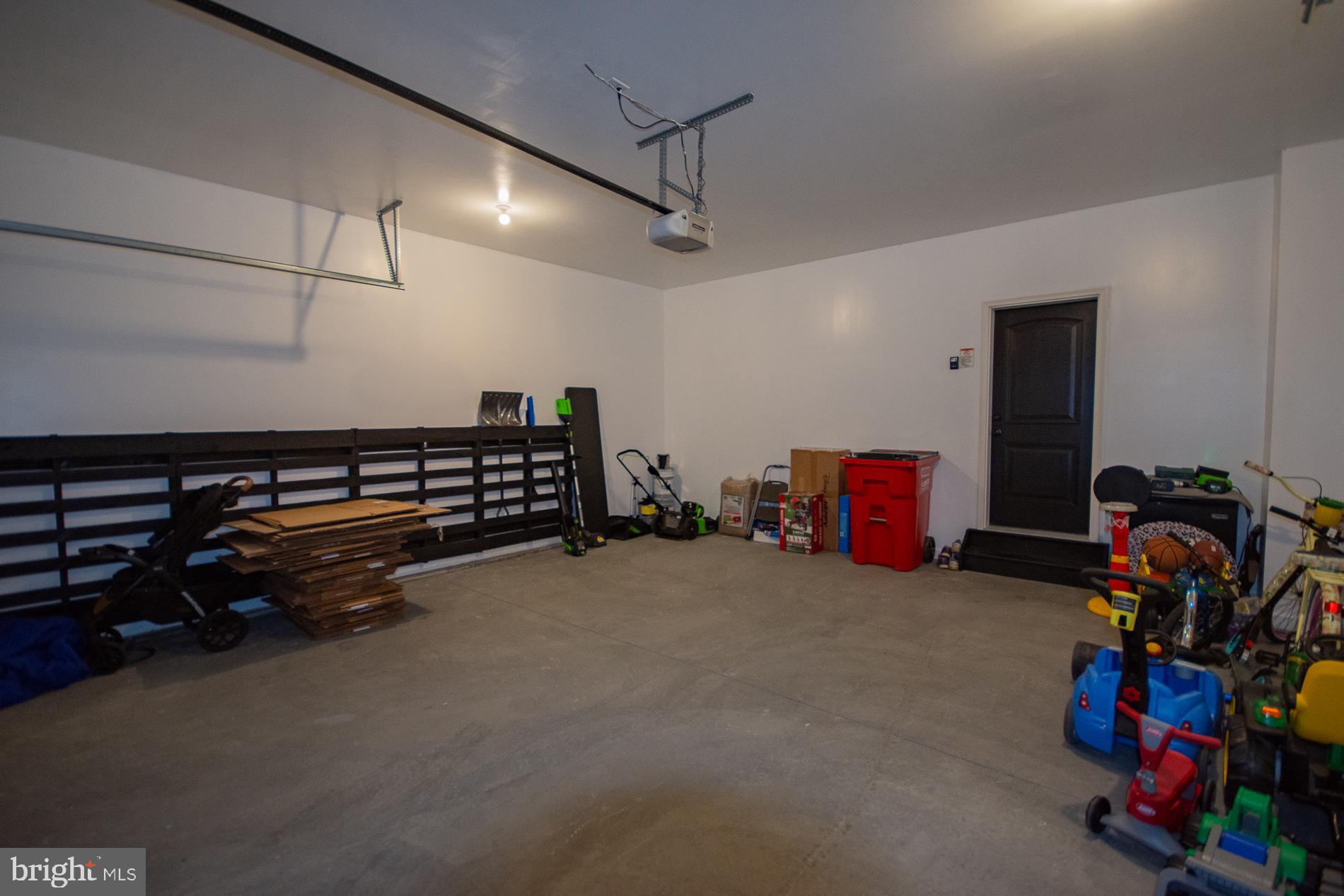 MIDDLE CREEK VISTAS - Residential