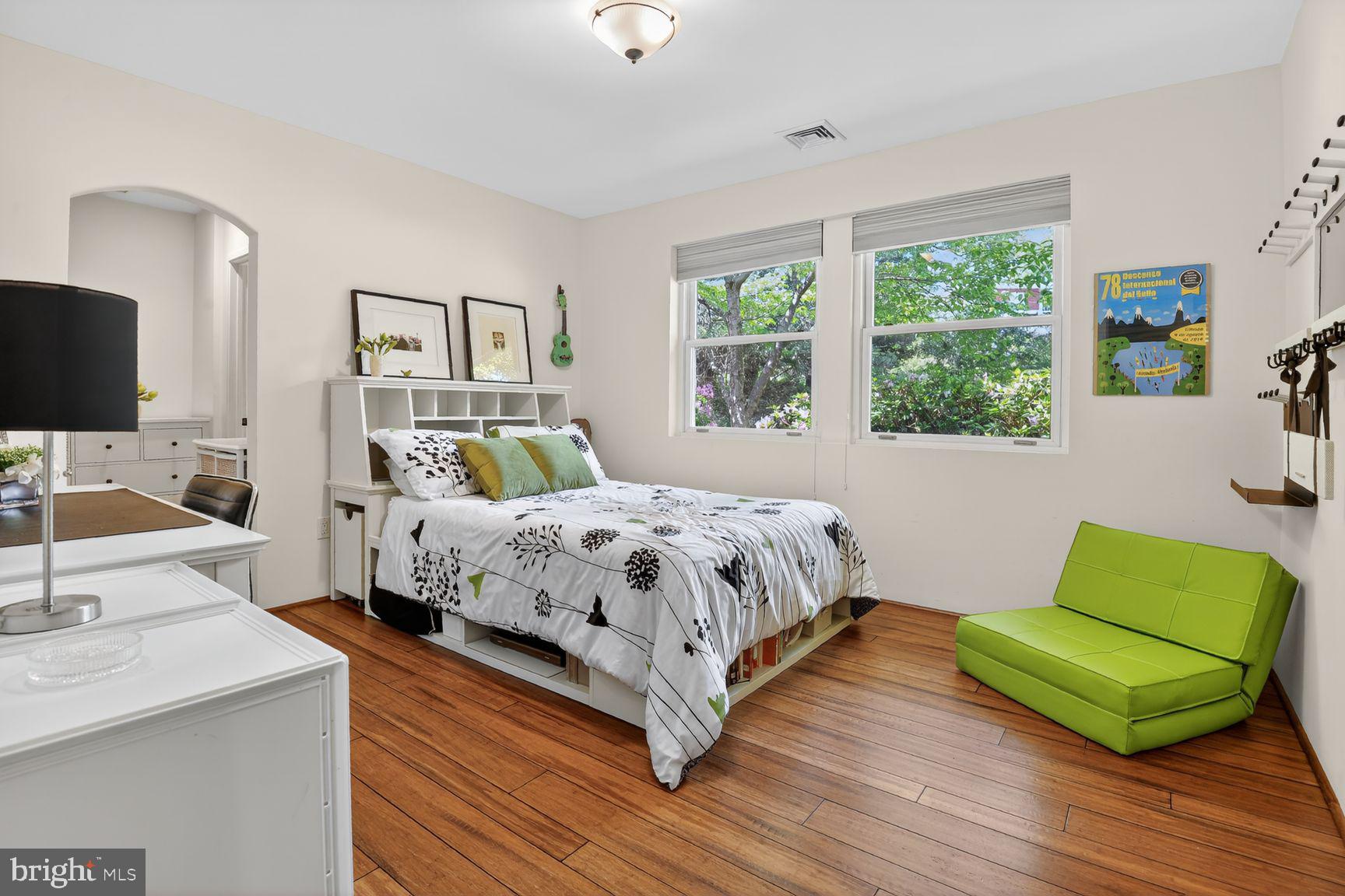 MALBROOK - Residential