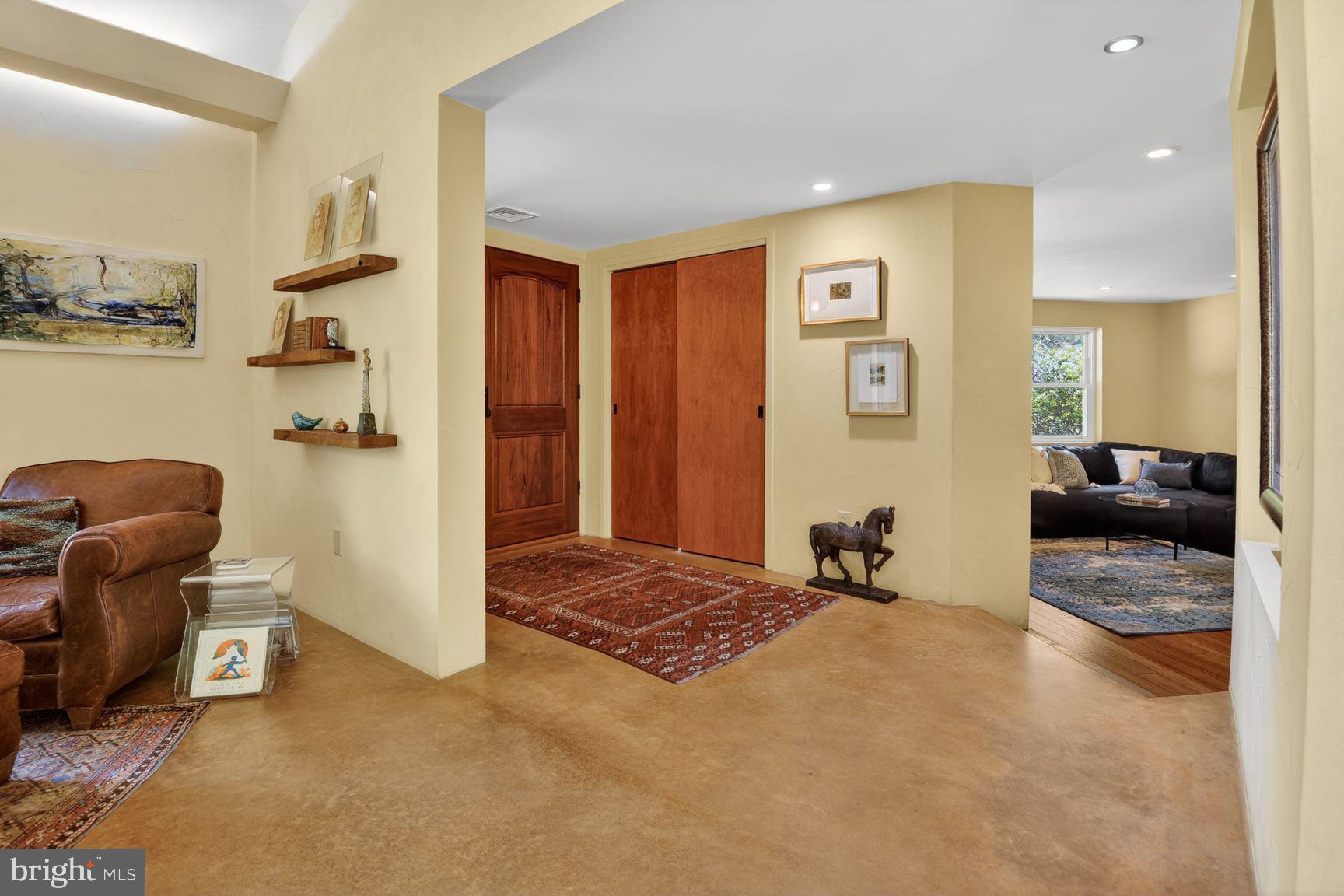 MALBROOK - Residential