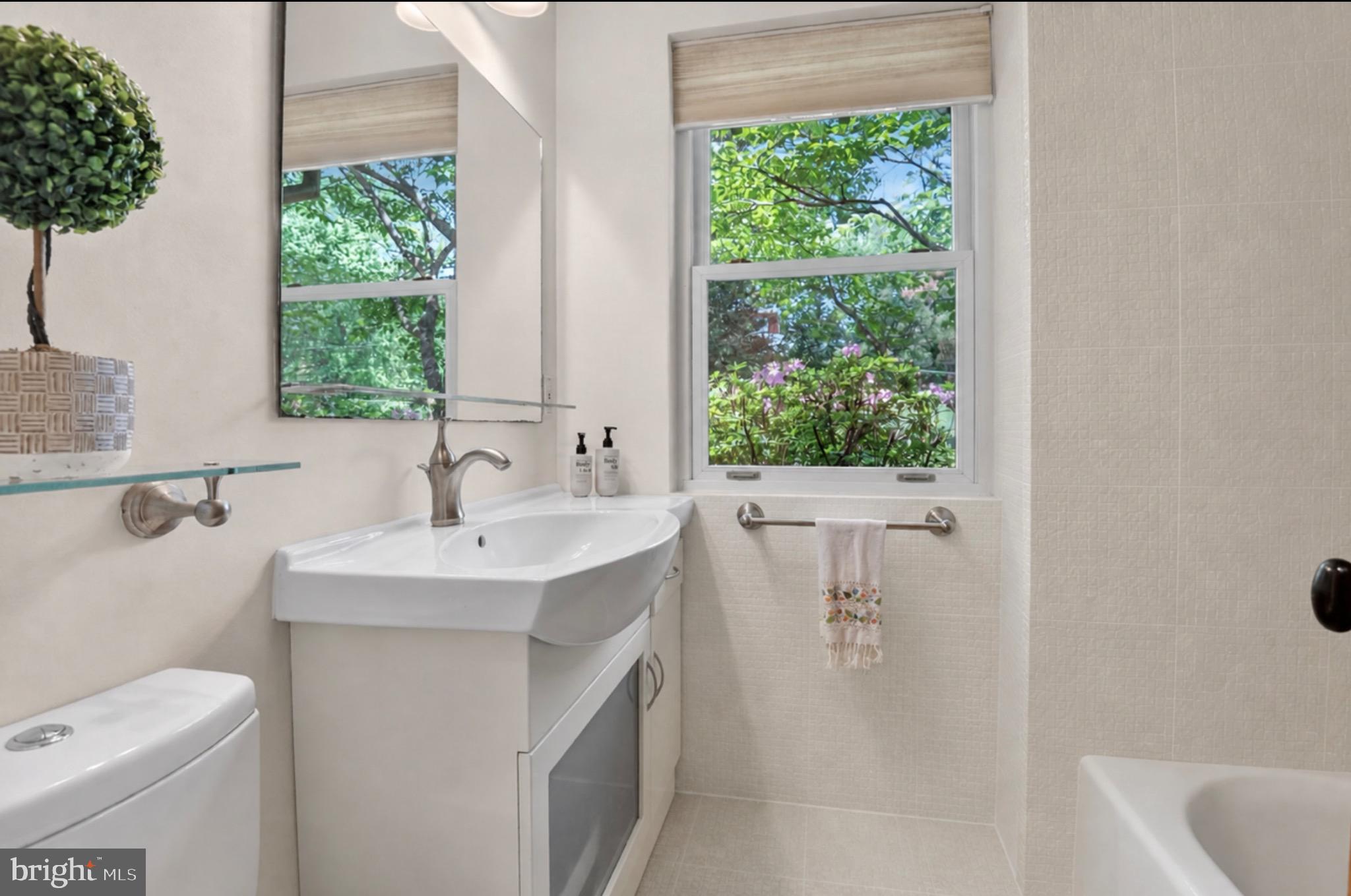 MALBROOK - Residential