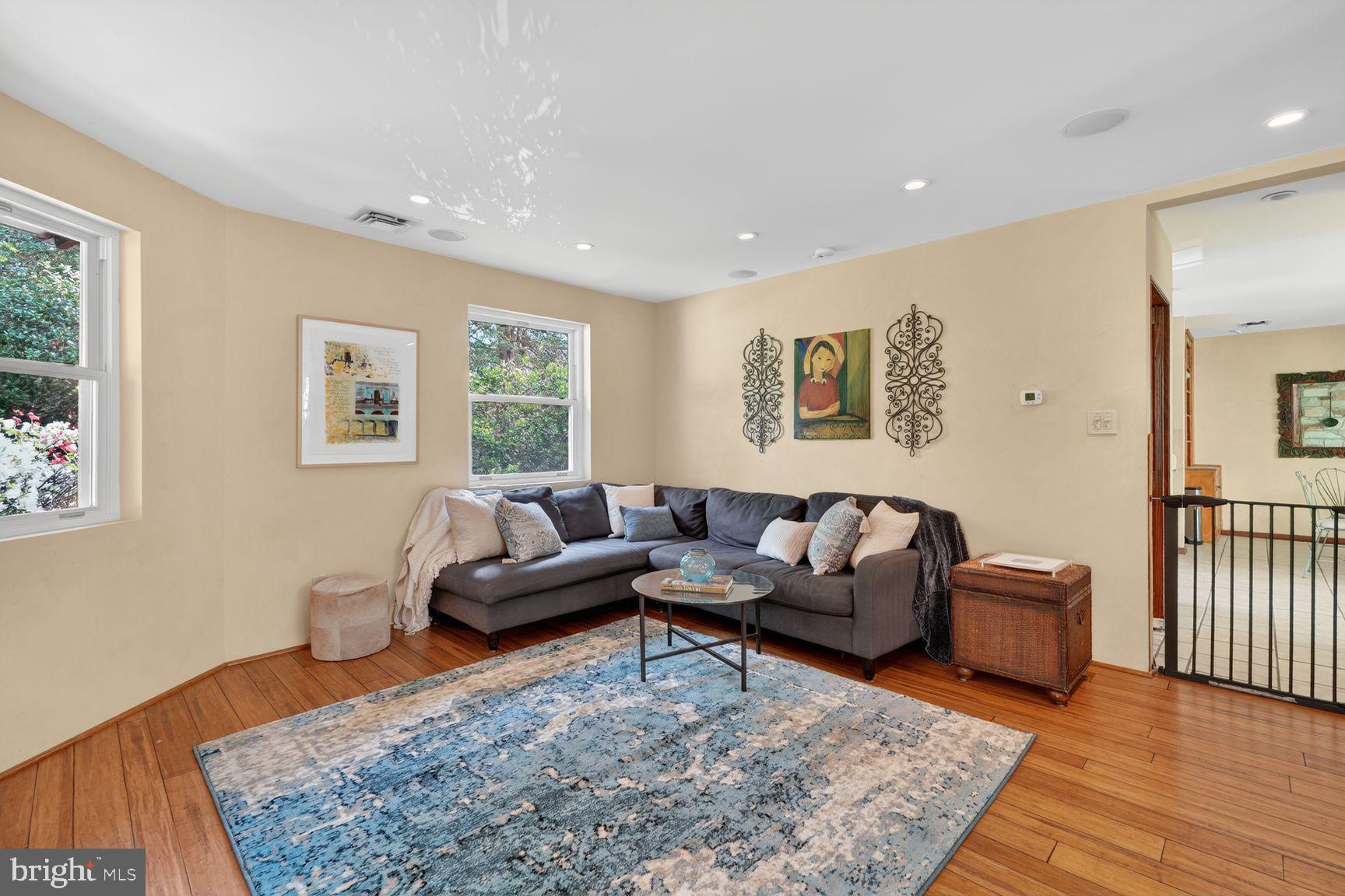MALBROOK - Residential