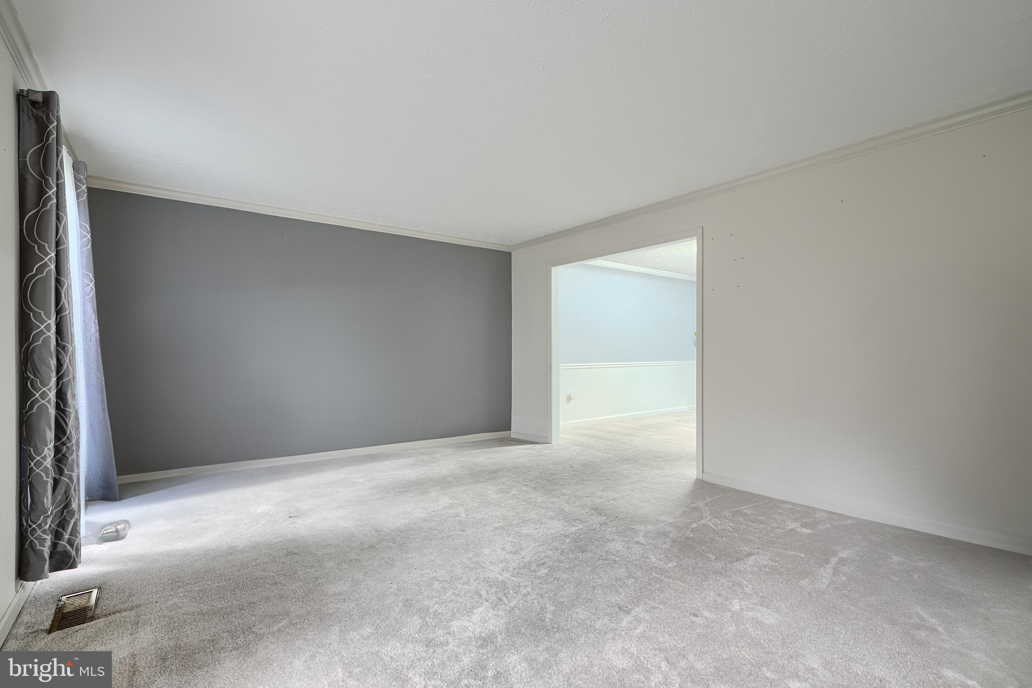 4 DISCOVERY CT