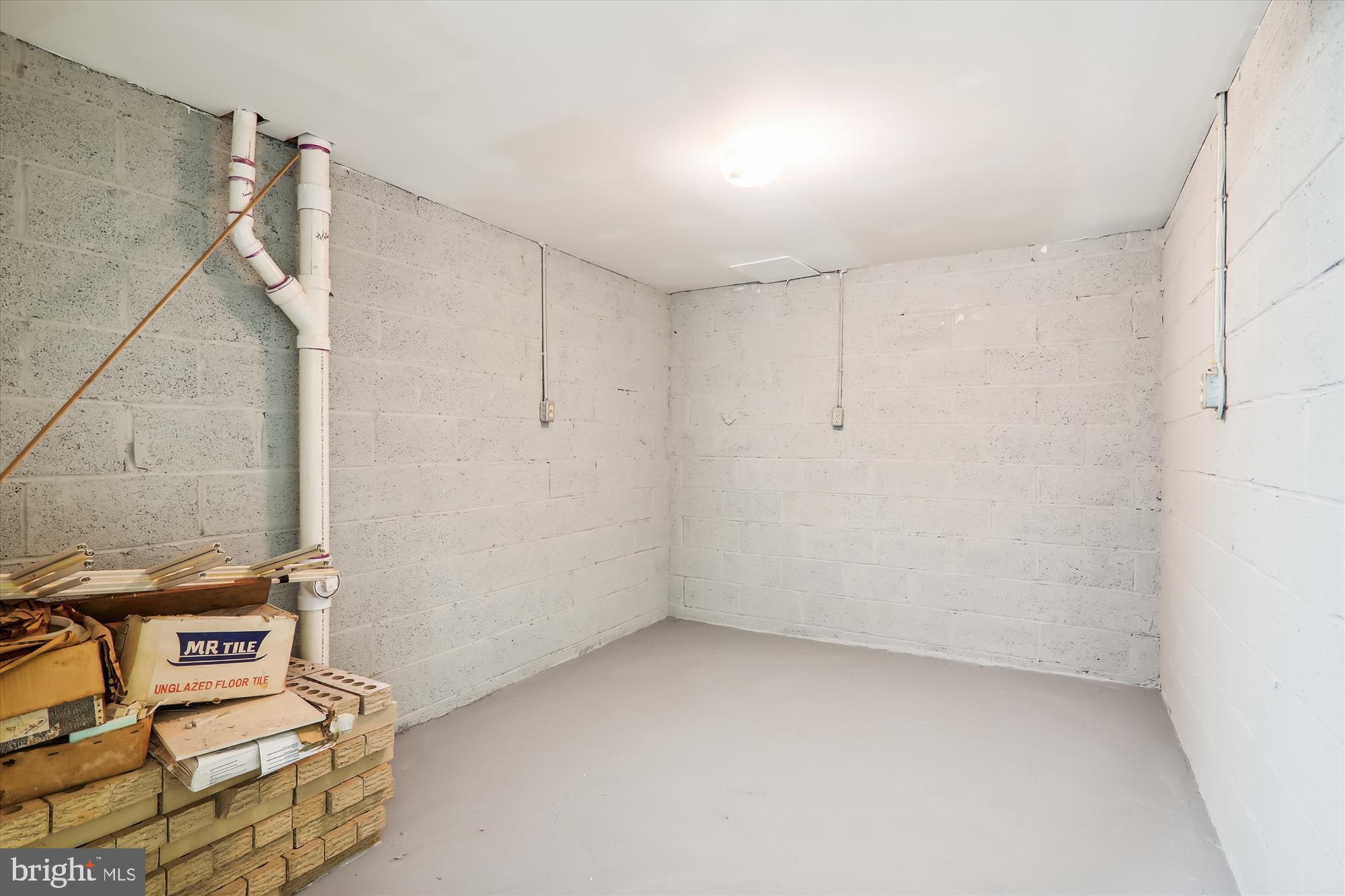 LAYHILL VILLAGE - Residential