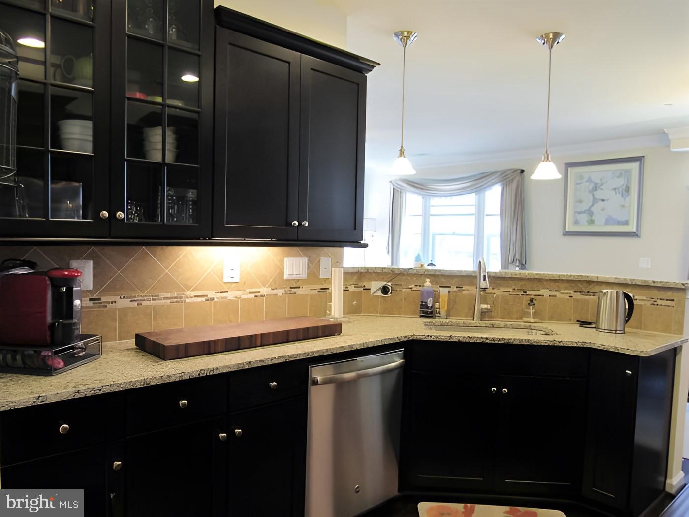 42581 SUNSET RIDGE SQUARE
