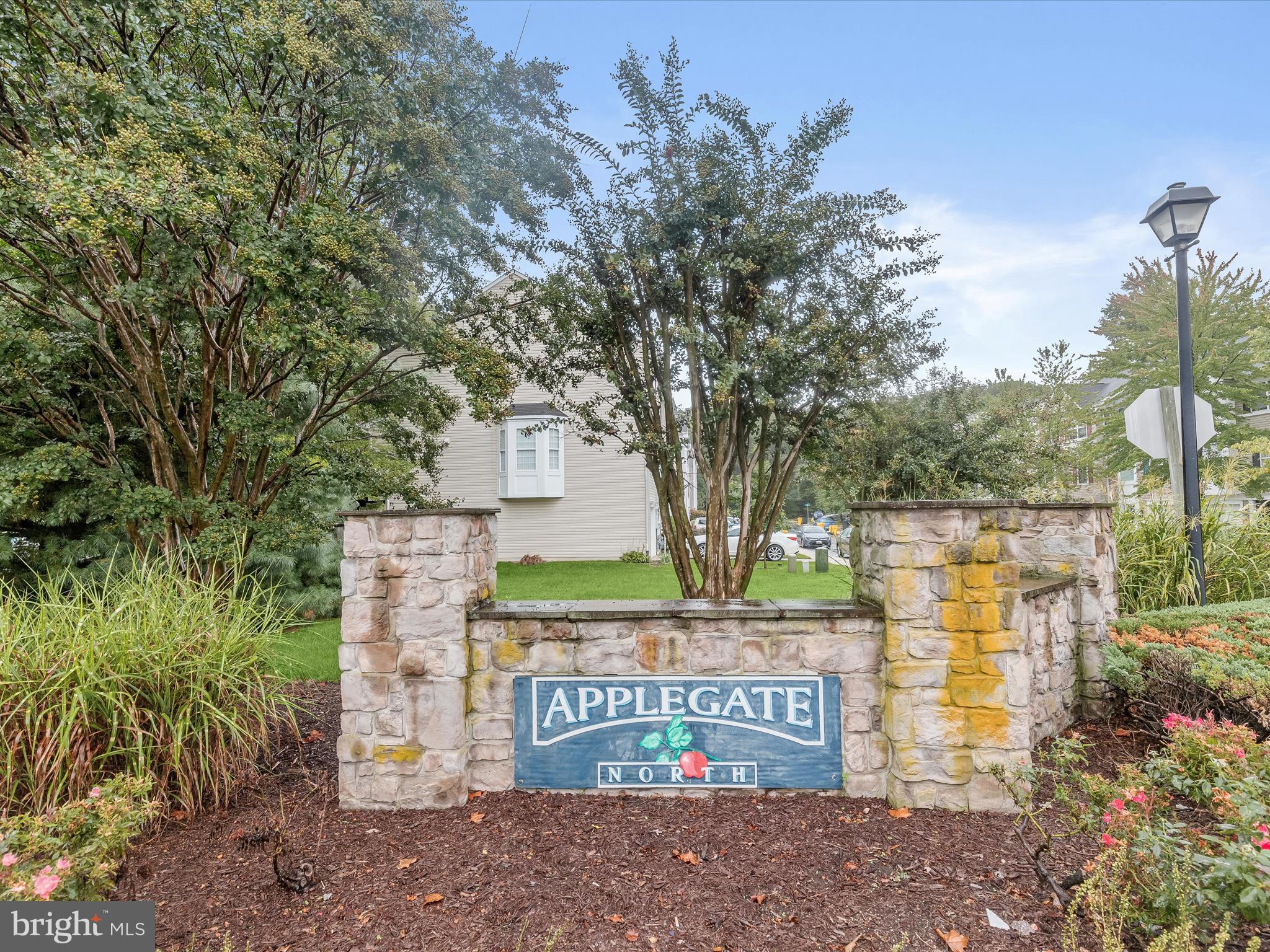 APPLEGATE NORTH - Residential