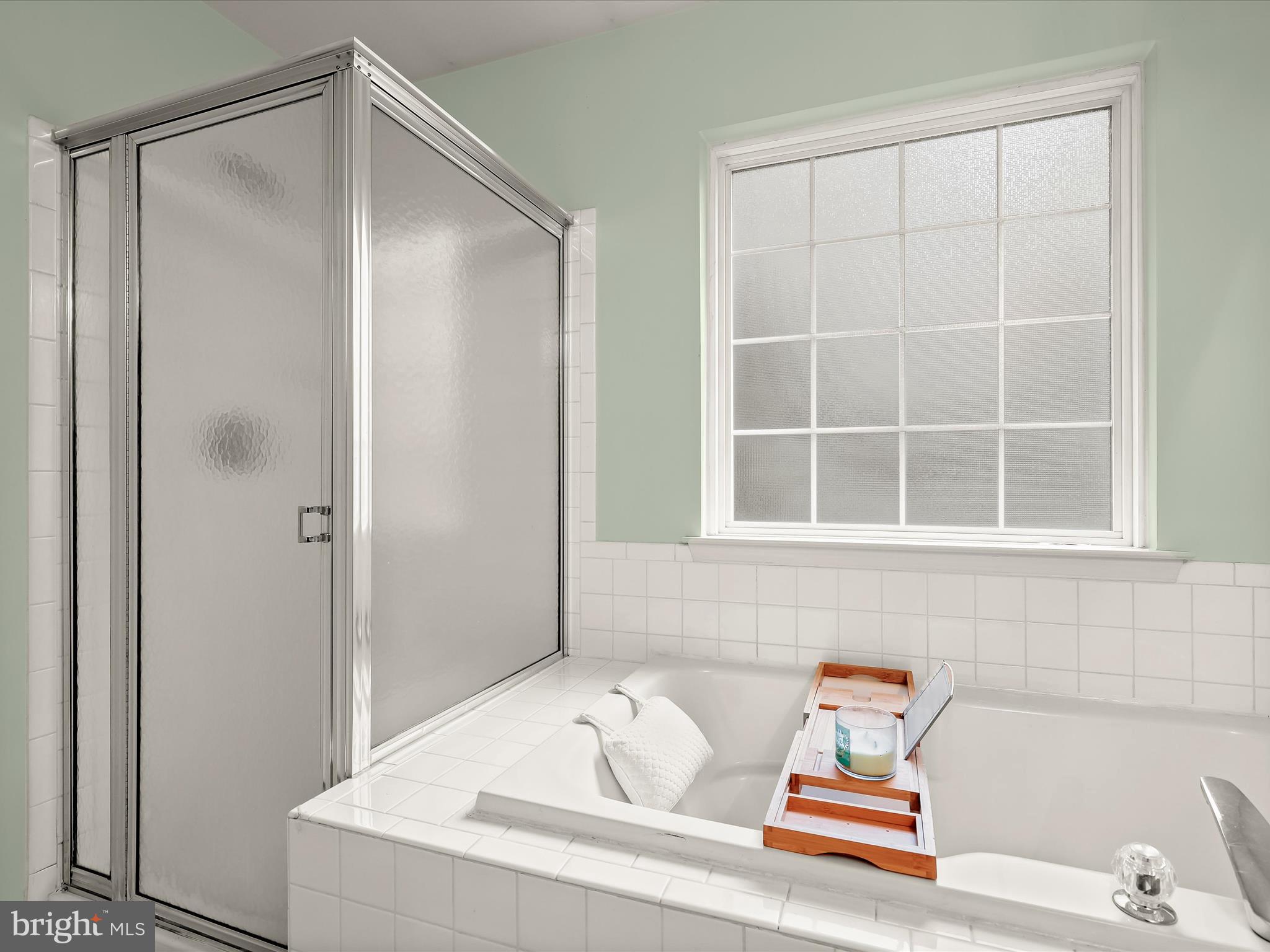 APPLEGATE NORTH - Residential