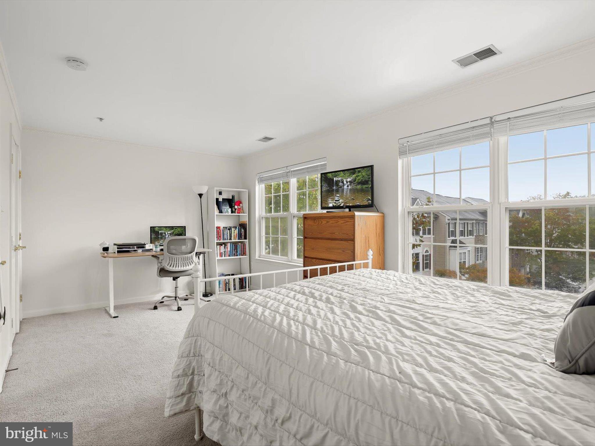 APPLEGATE NORTH - Residential