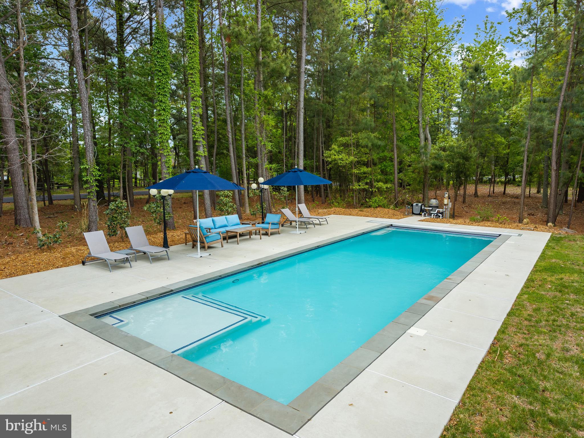 COVE CREEK CLUB - Residential