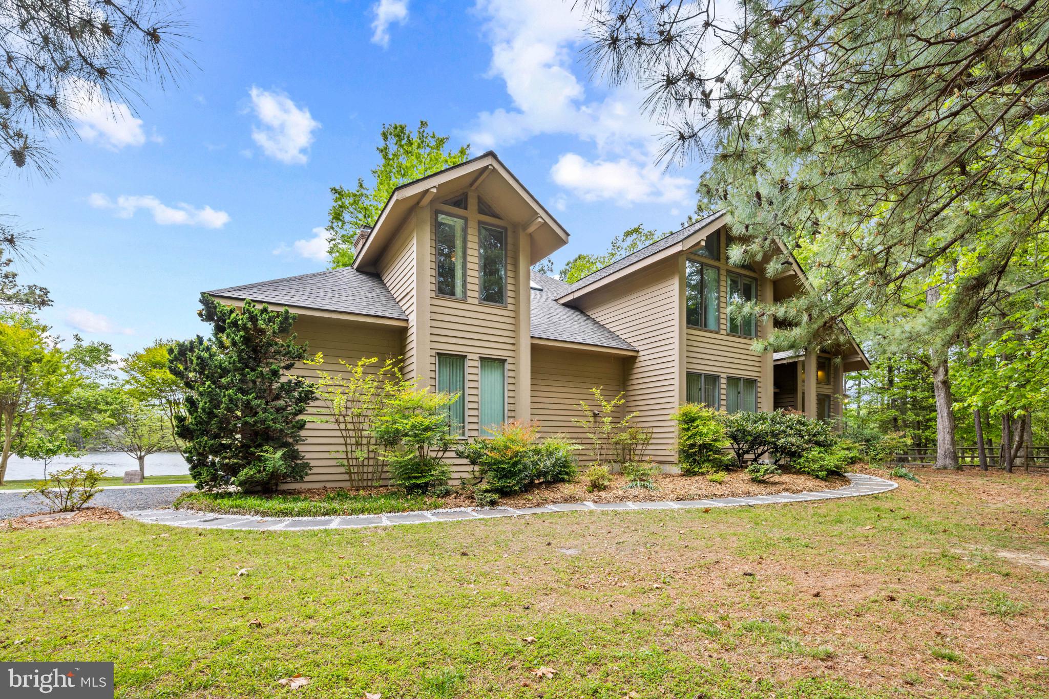 132 TANNERS POINT DRIVE