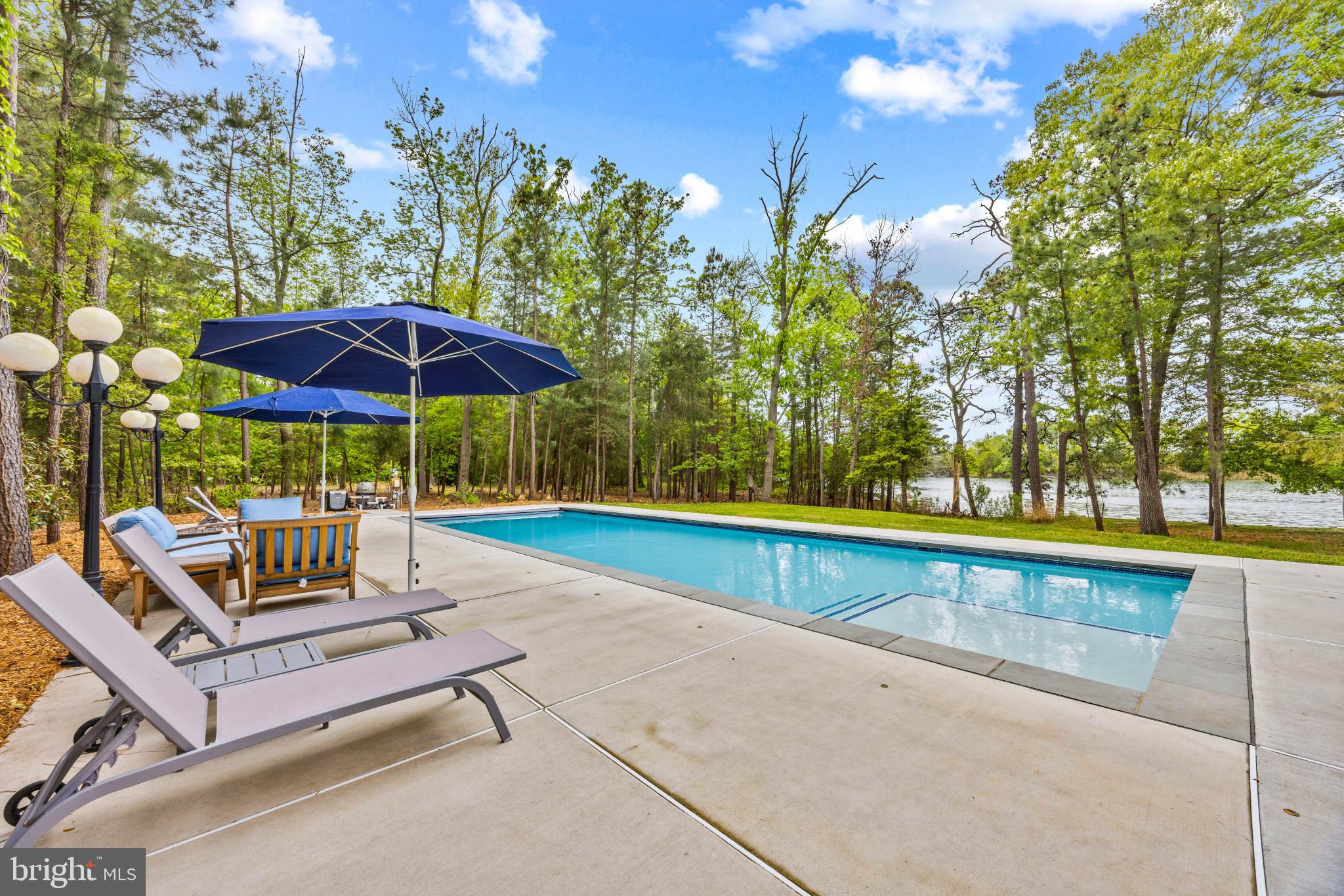 132 TANNERS POINT DRIVE