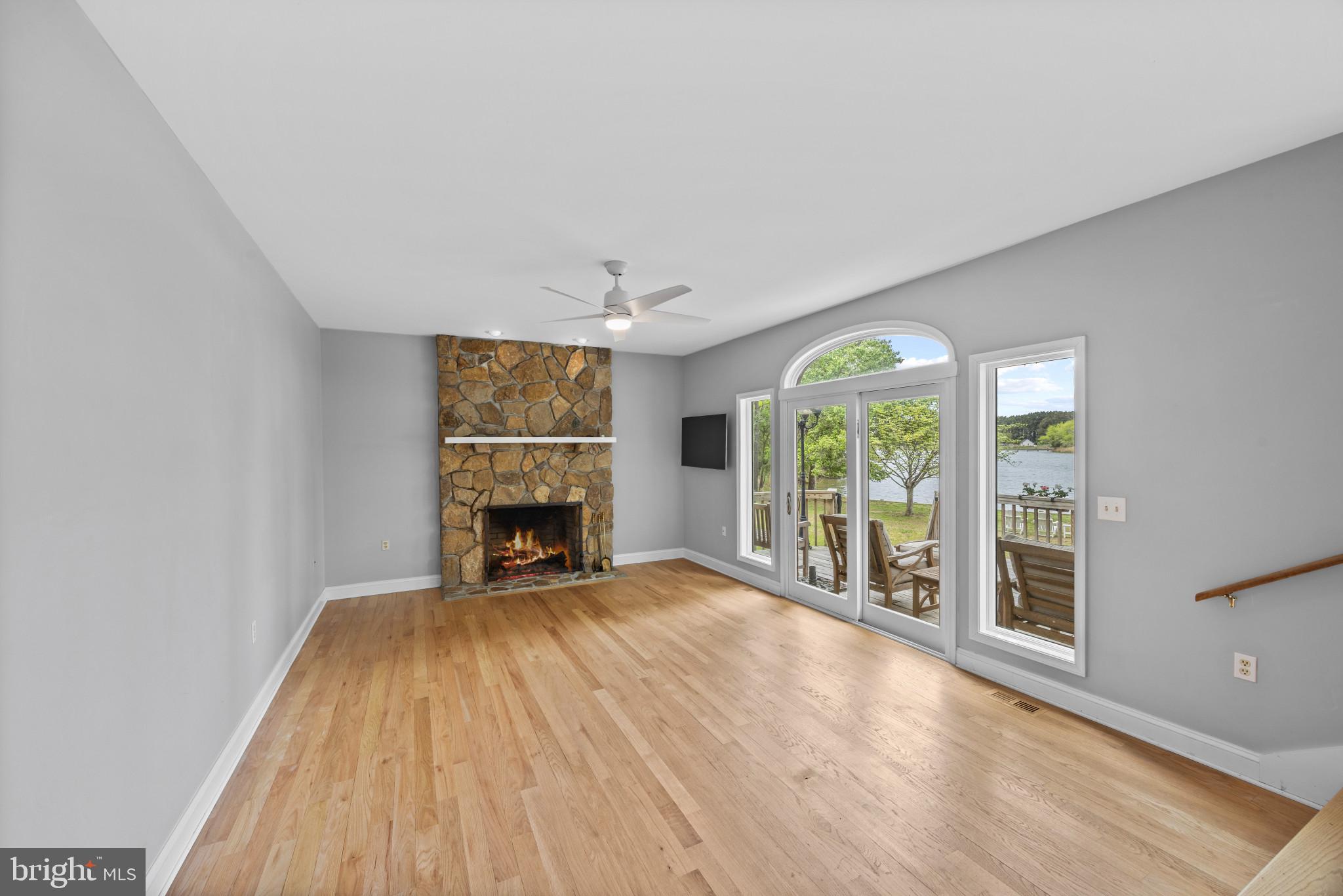 COVE CREEK CLUB - Residential