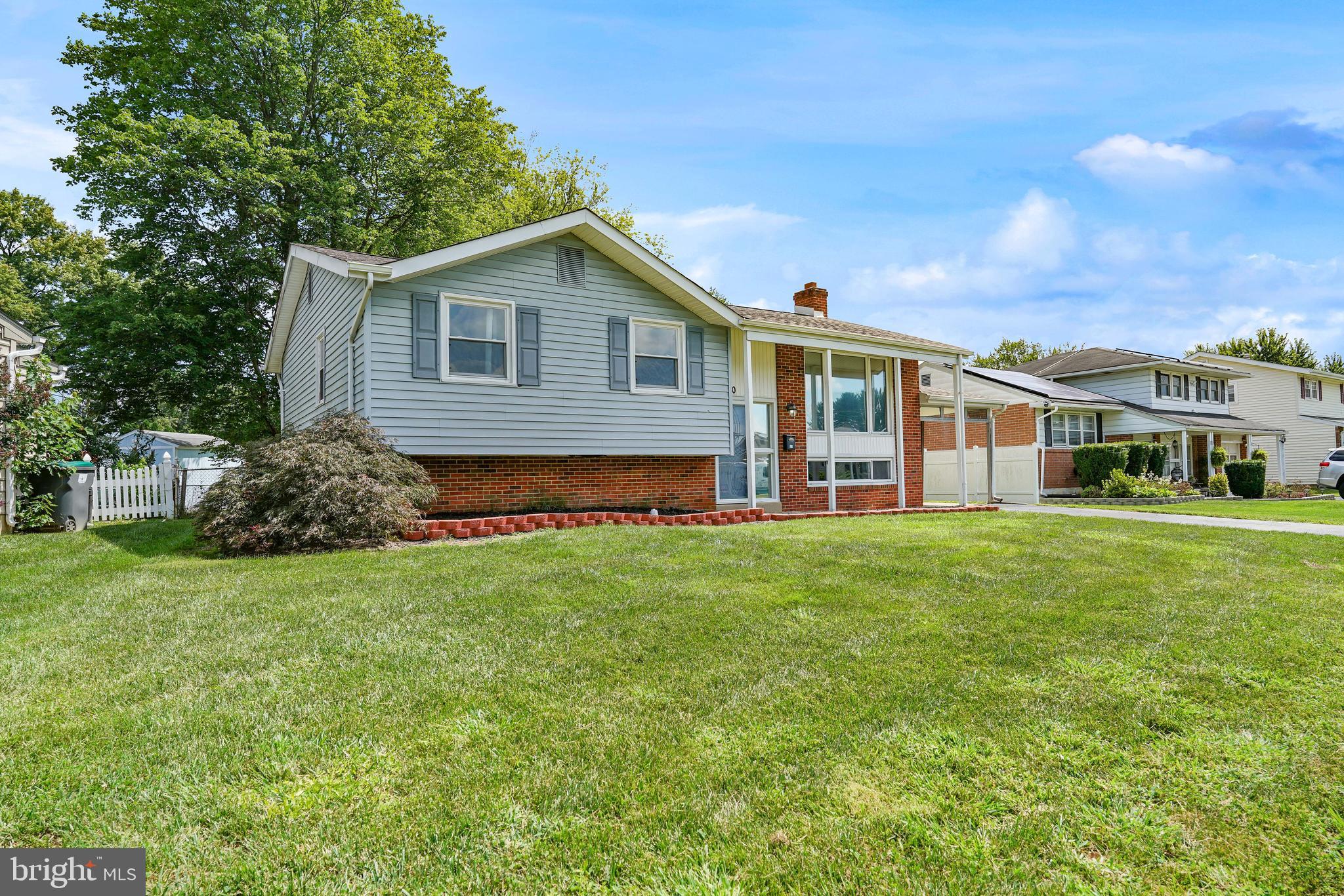 10 ROCKROSE DRIVE