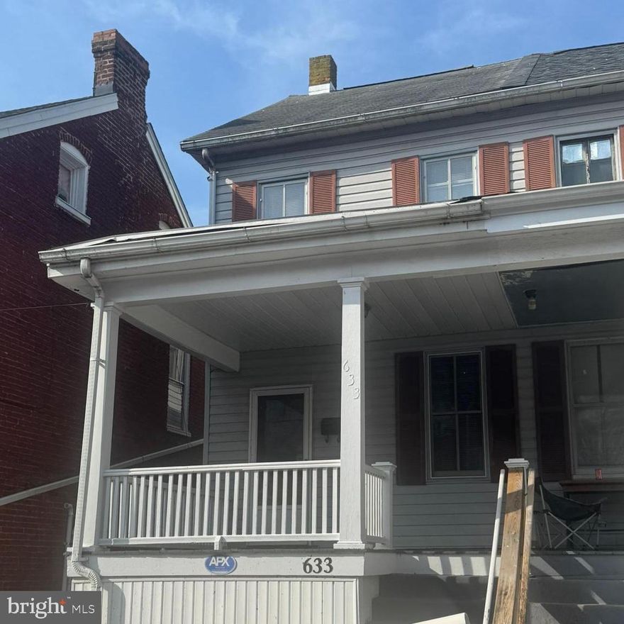 Welcome to this 3-bedroom 1 bath home conveniently located and close to all major routes, shopping, dining and local schools.  This charming property offers a comfortable and convenient lifestyle in the heart of Hagerstown.  Property features bright, open living spaces with plenty of natural light, Private backyard, perfect for relaxing or entertaining. Off-street parking available. Request your showing today!                                    Applications are made on the Management Company’s website. The application fee is $25/applicant.  Any intended occupant over 18 must apply to be a leaseholder and go through the screening process. Our requirements for all units: Credit Checks: 630+ credit scores income ratio - rents should be 1/3 of applicants' gross monthly income (housing vouchers and assistance programs are welcome as forms of income) Criminal background checks will be performed. Rental history/reference checks will be performed. Upon Approval: Tenants are to provide proof of renters insurance for a lease term (1 year) paid in full and provide receipt. Tenants are responsible for all utilities as applicable, i.e. gas, electricity and water.
Pets are case by case. -No Smoking